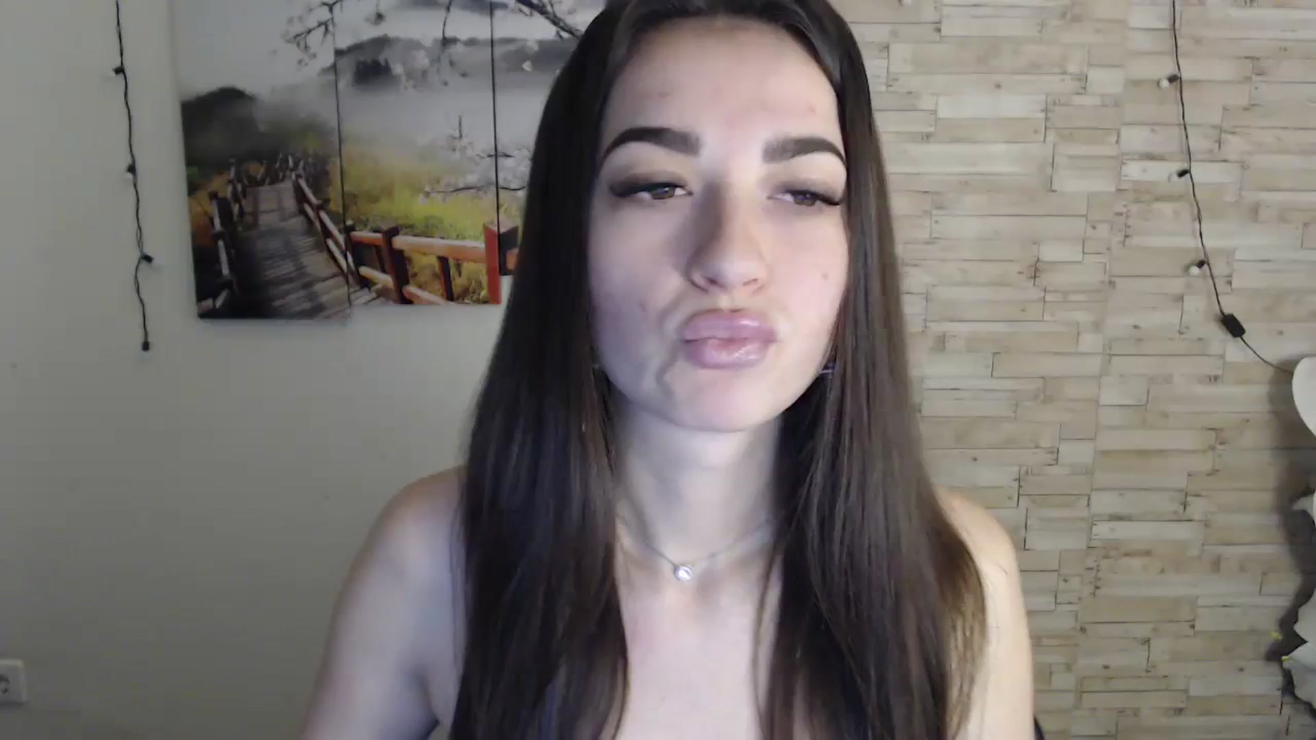 Gallery image thumbnail from Eva_Eldis's myfreecams stream on, 12/13/2023, 16:14 image 1 of 20