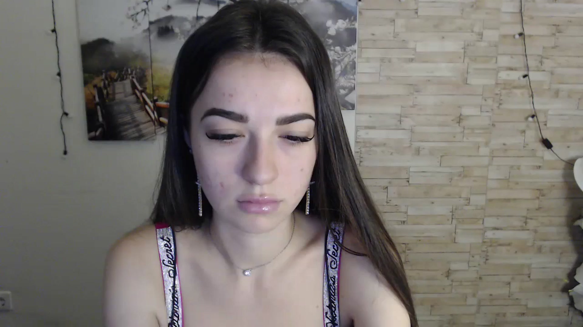 Gallery image thumbnail from Eva_Eldis's myfreecams stream on, 12/13/2023, 16:14 image 17 of 20