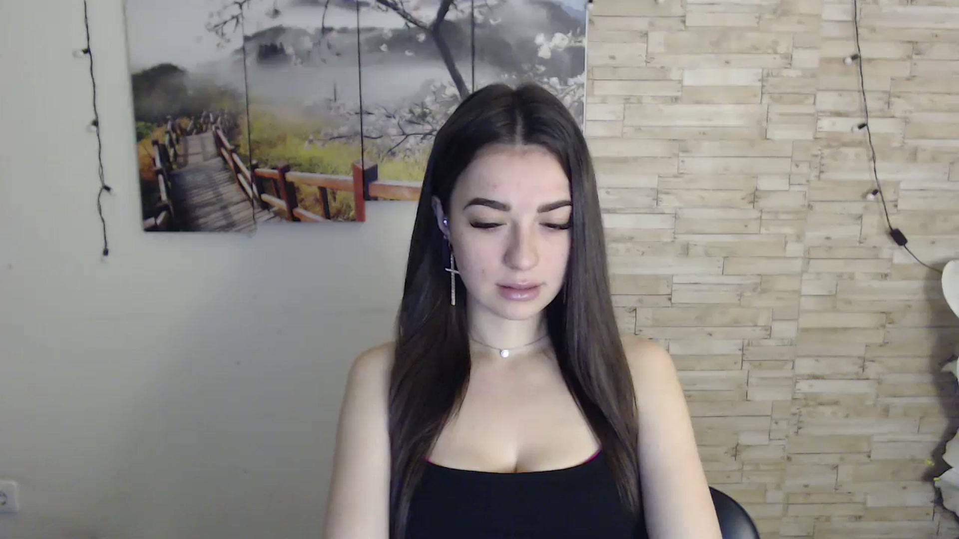 Gallery image thumbnail from Eva_Eldis's myfreecams stream on, 12/13/2023, 16:14 image 3 of 20