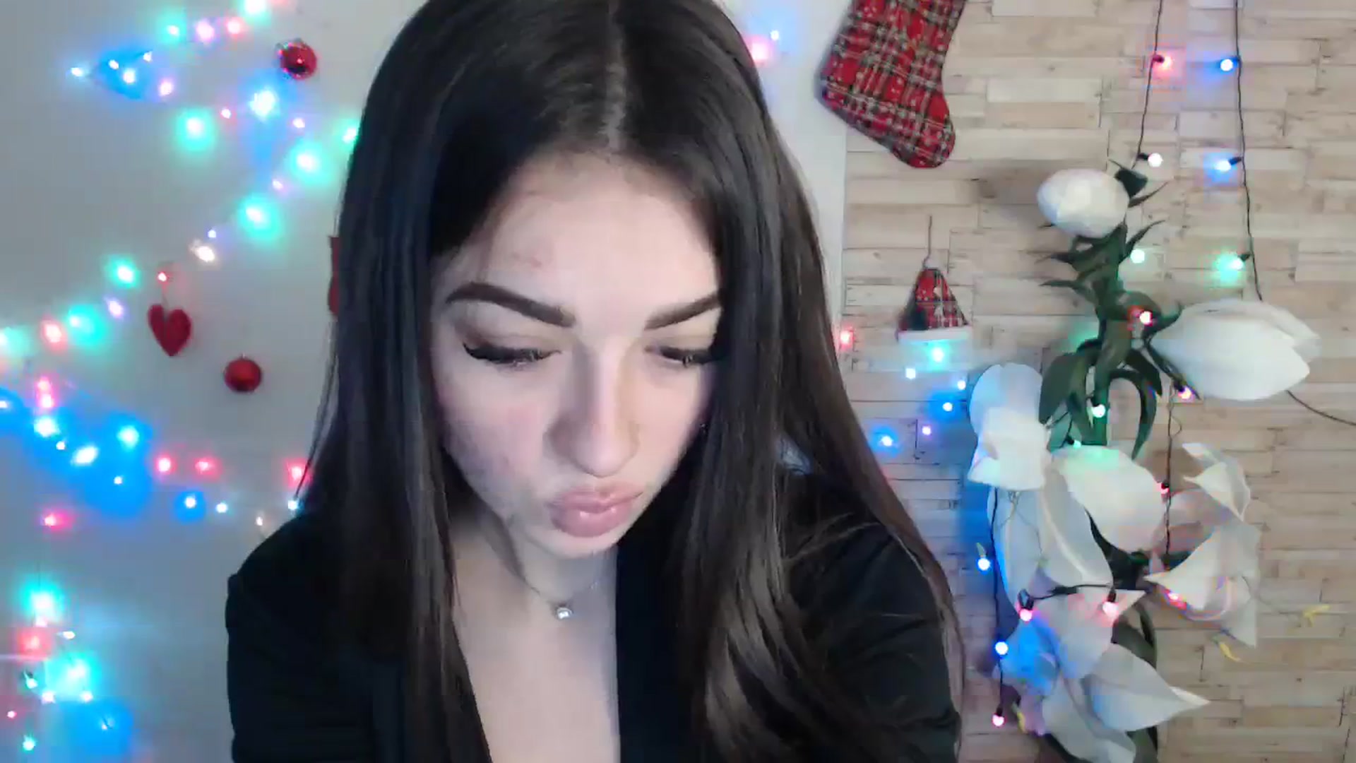 Gallery image thumbnail from Eva_Eldis's myfreecams stream on, 12/14/2023, 15:53 image 5 of 20