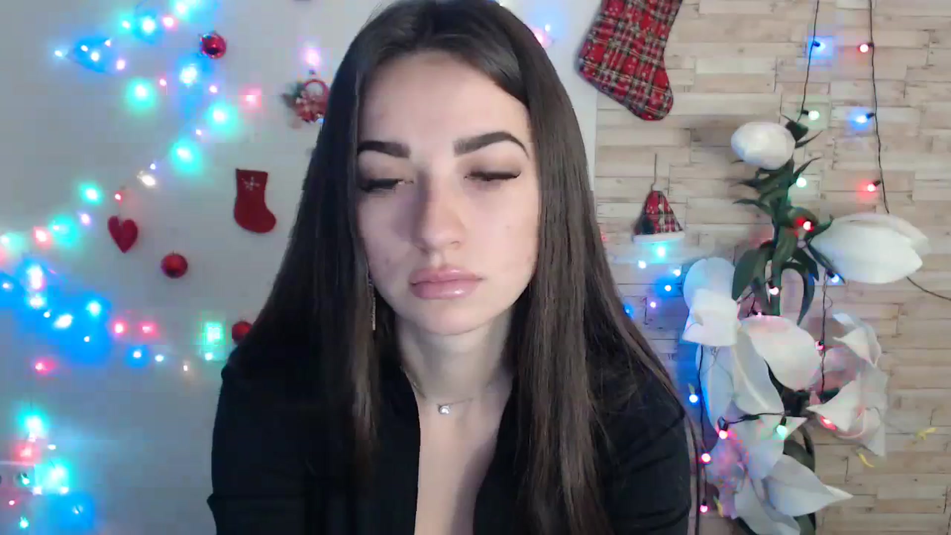 Gallery image thumbnail from Eva_Eldis's myfreecams stream on, 12/14/2023, 17:13 image 5 of 20