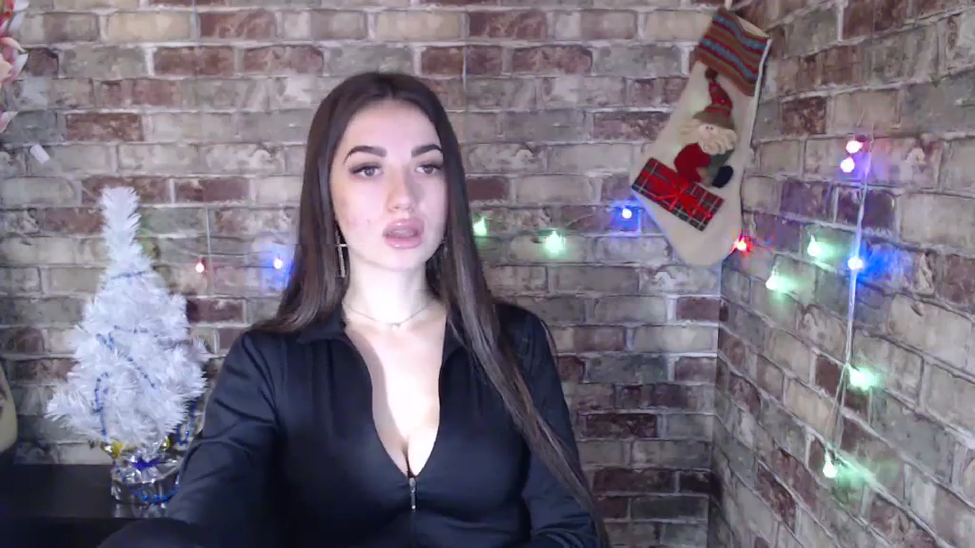 Gallery image thumbnail from Eva_Eldis's myfreecams stream on, 12/15/2023, 10:26 image 18 of 20