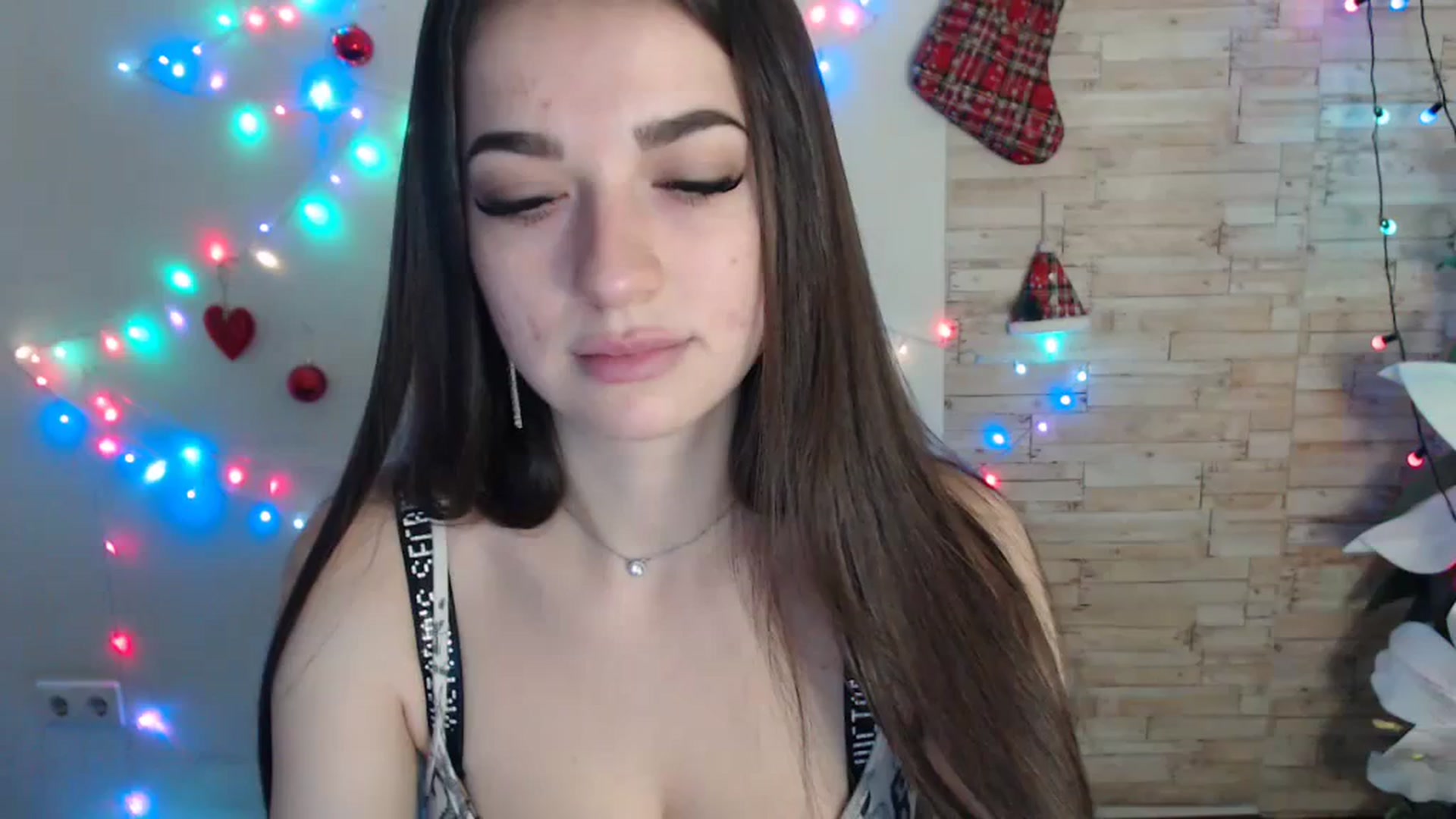 Gallery image thumbnail from Eva_Eldis's myfreecams stream on, 12/28/2023, 15:54 image 1 of 20