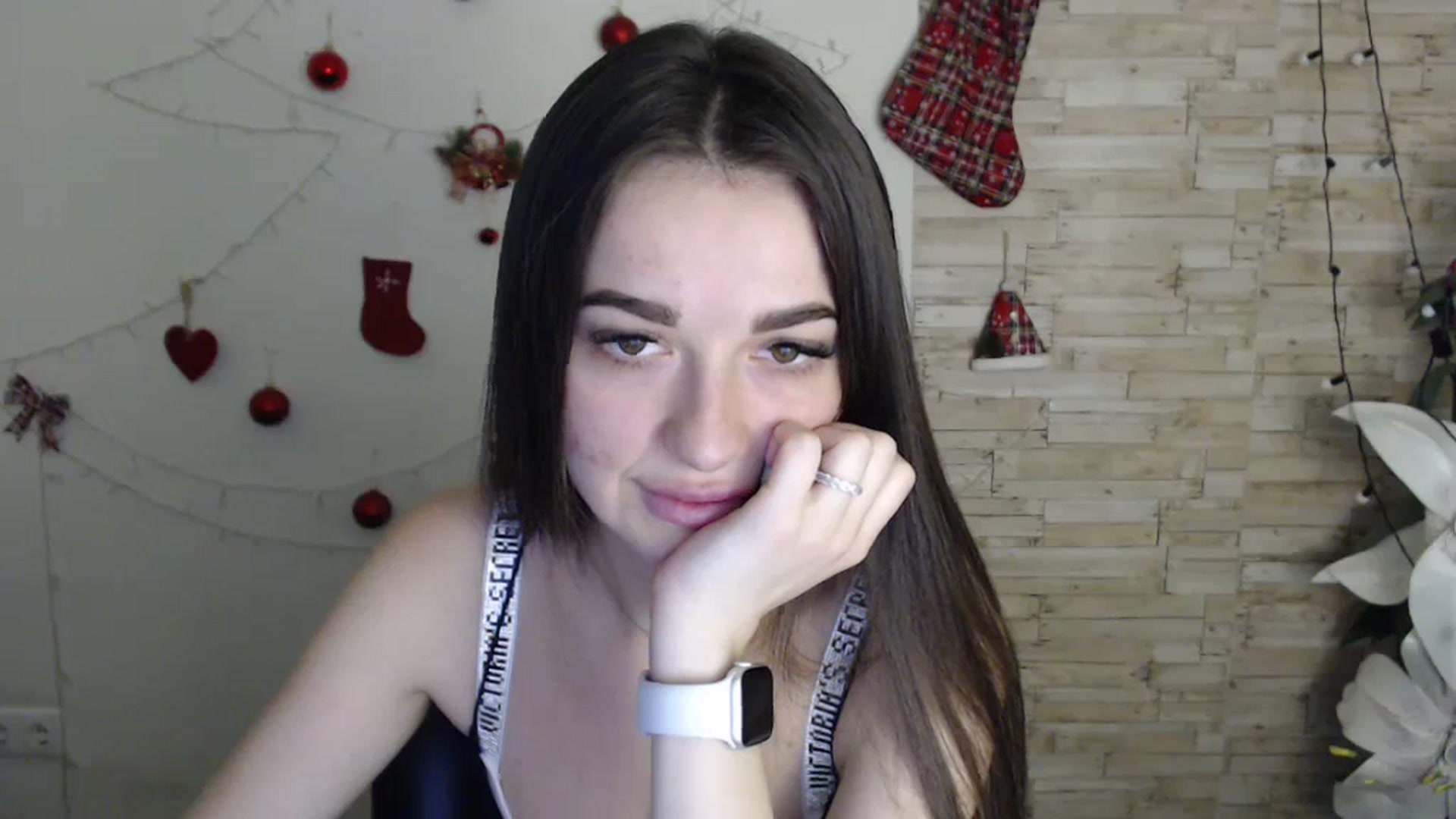 Gallery image thumbnail from Eva_Eldis's myfreecams stream on, 01/12/2024, 16:35 image 6 of 20