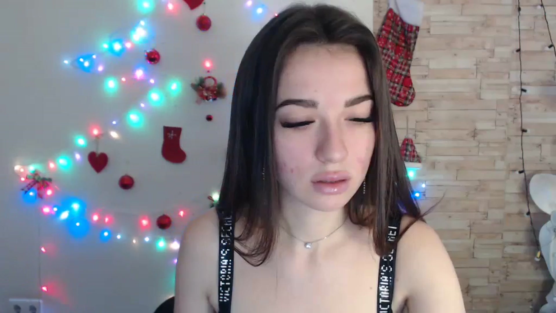 Gallery image thumbnail from Eva_Eldis's myfreecams stream on, 01/16/2024, 13:09 image 13 of 20