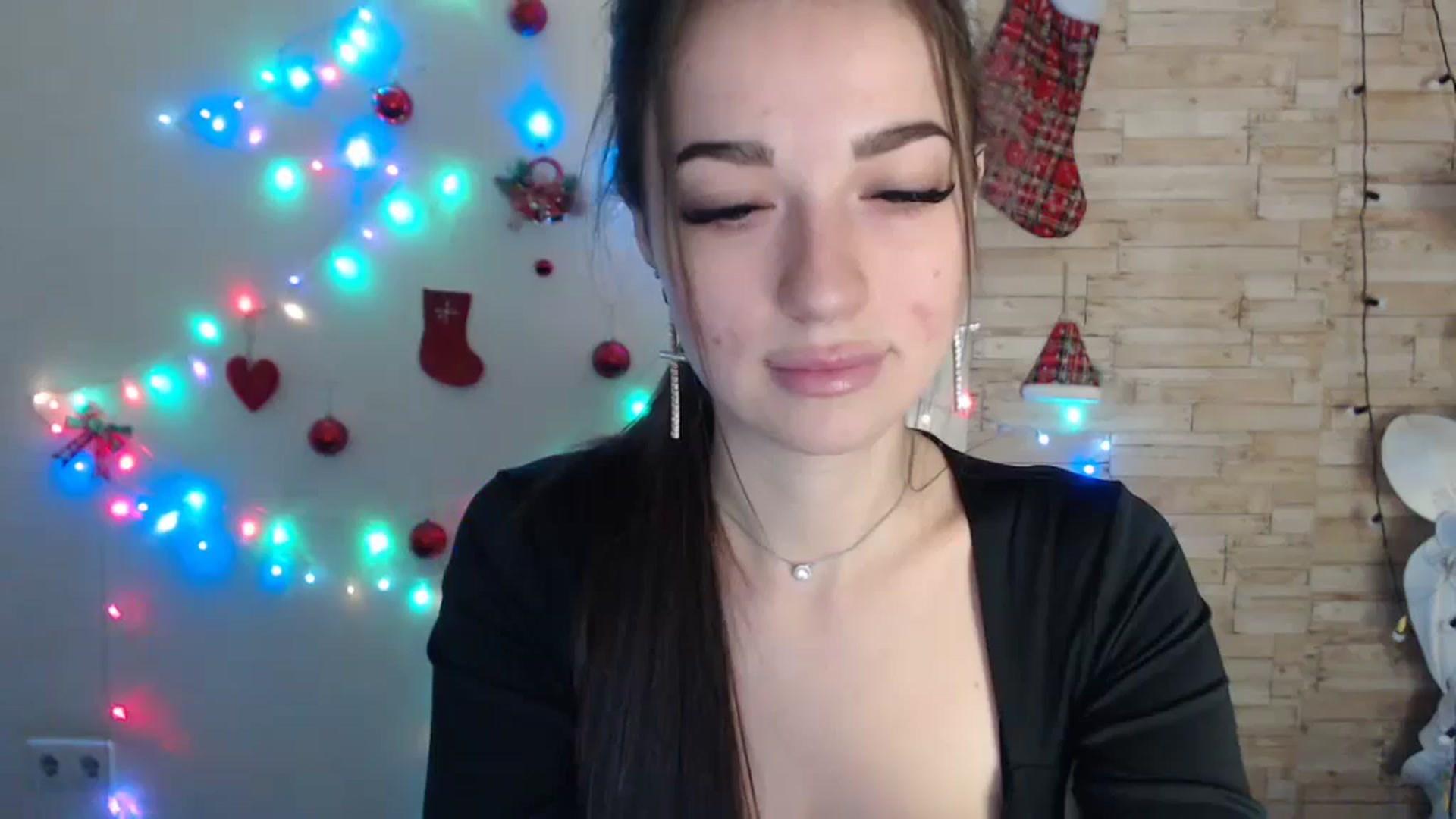 Gallery image thumbnail from Eva_Eldis's myfreecams stream on, 01/16/2024, 16:49 image 13 of 20