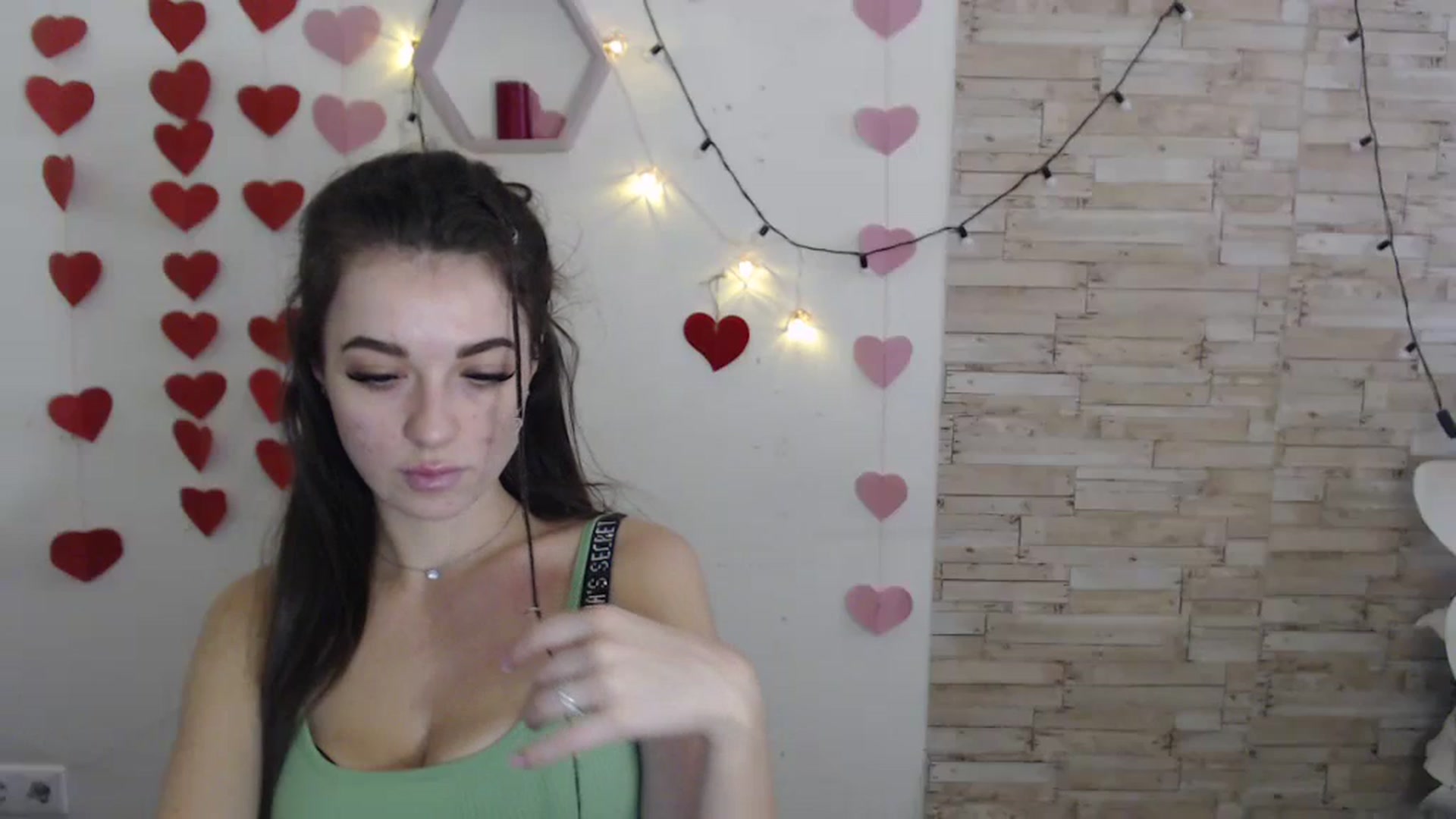 Gallery image thumbnail from Eva_Eldis's myfreecams stream on, 03/21/2024, 14:23 image 8 of 20