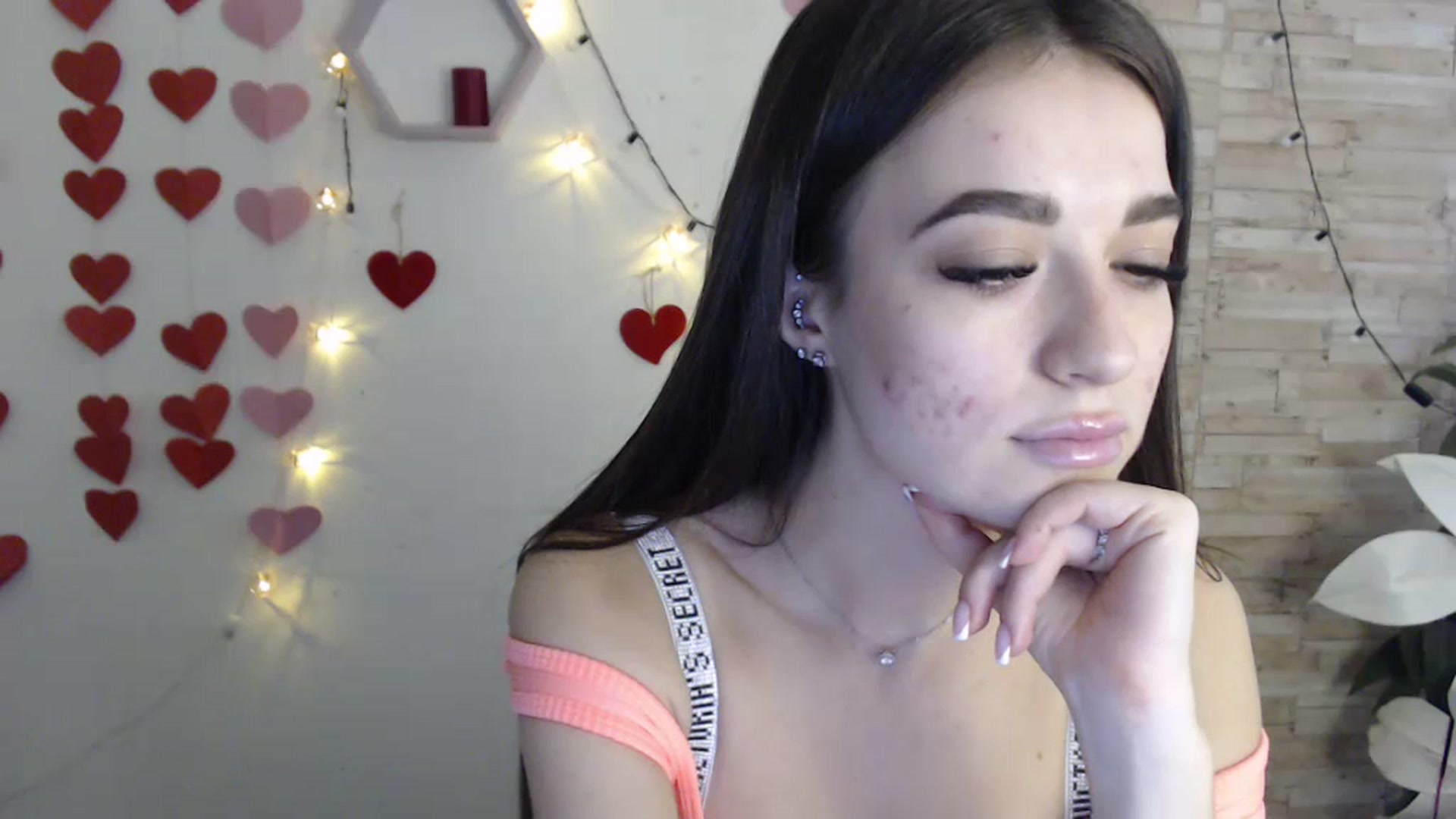 Gallery image thumbnail from Eva_Eldis's myfreecams stream on, 03/27/2024, 16:05 image 14 of 20