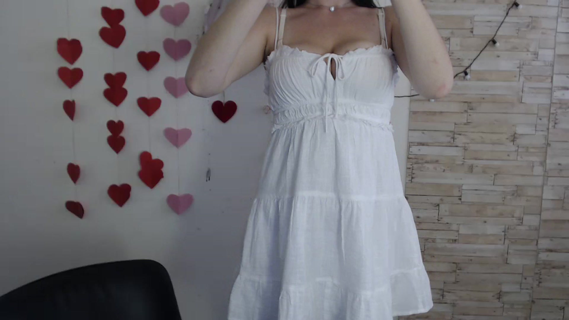 Gallery image thumbnail from Eva_Eldis's myfreecams stream on, 05/23/2024, 10:35 image 2 of 20