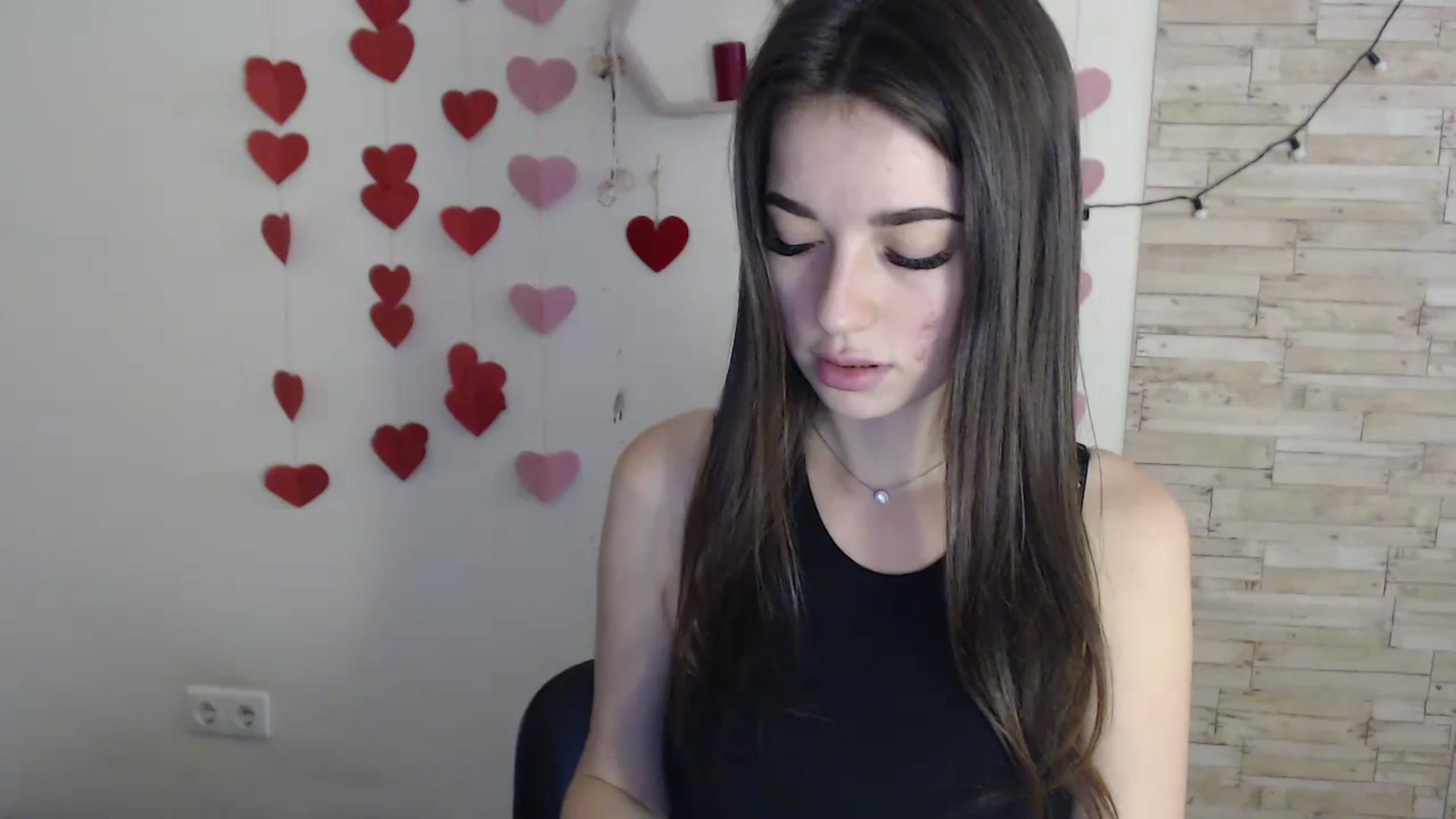 Gallery image thumbnail from Eva_Eldis's myfreecams stream on, 05/24/2024, 14:28 image 4 of 20