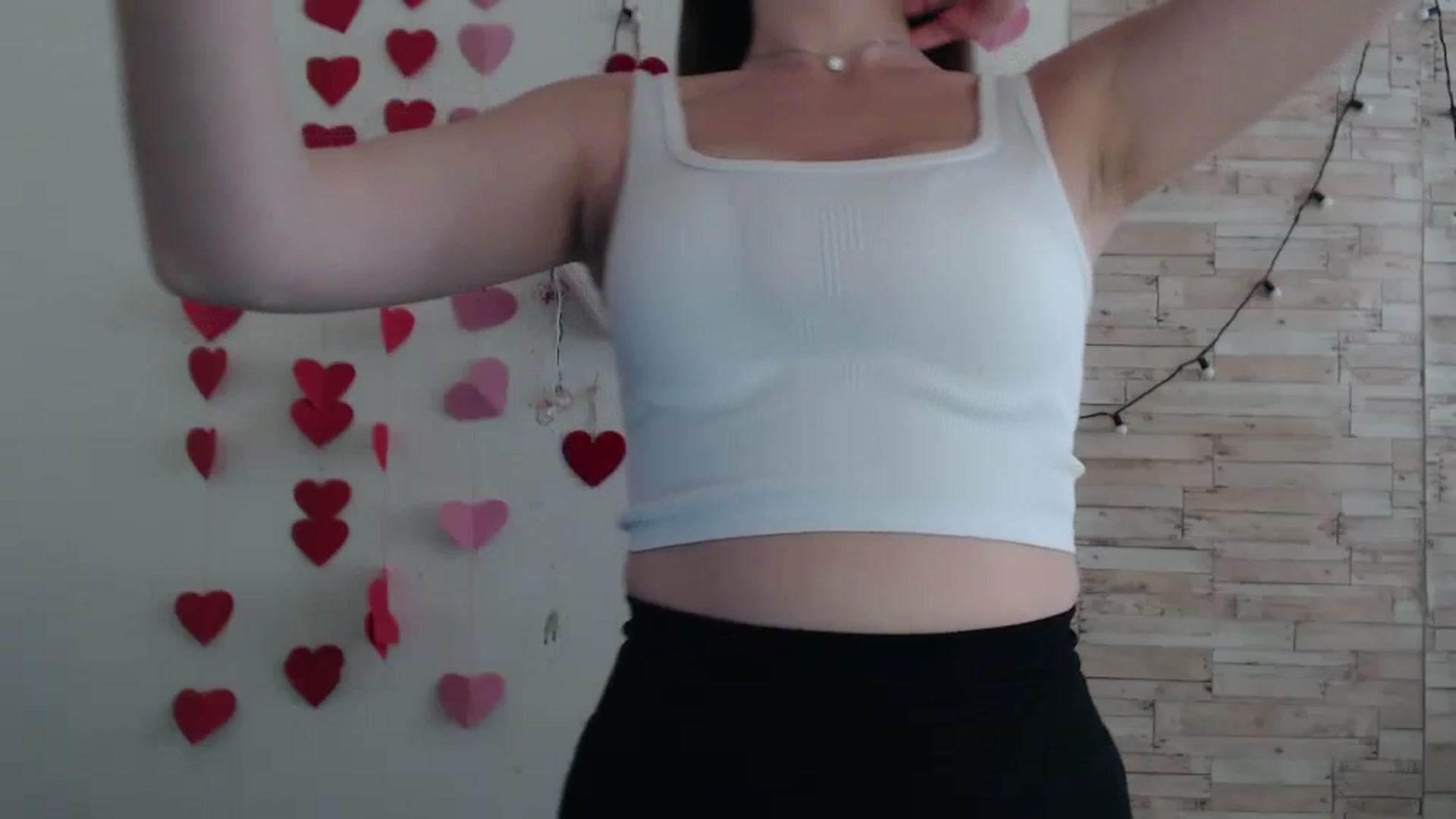 Gallery image thumbnail from Eva_Eldis's myfreecams stream on, 05/30/2024, 08:57 image 19 of 20