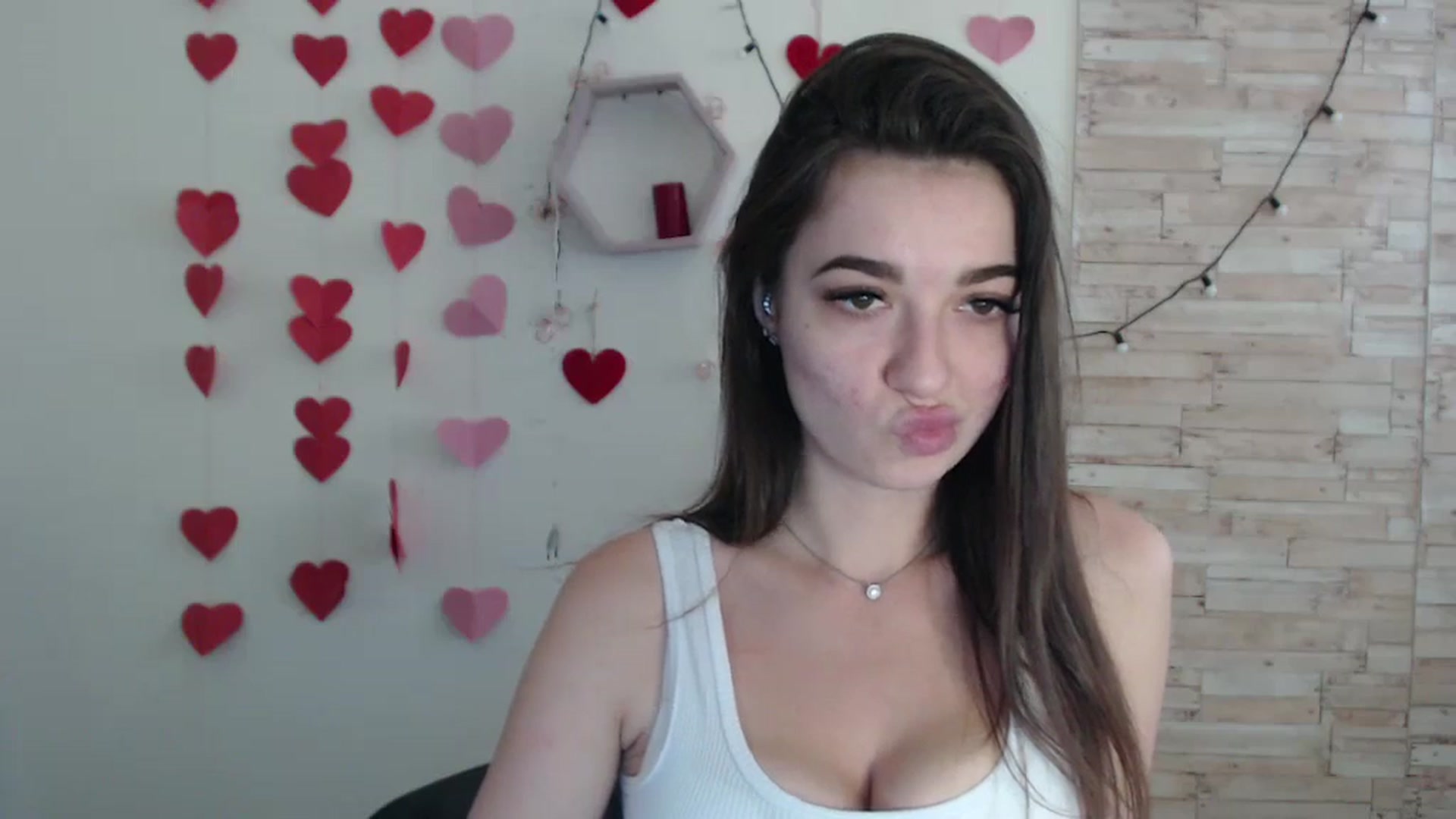 Gallery image thumbnail from Eva_Eldis's myfreecams stream on, 05/30/2024, 10:20 image 18 of 20