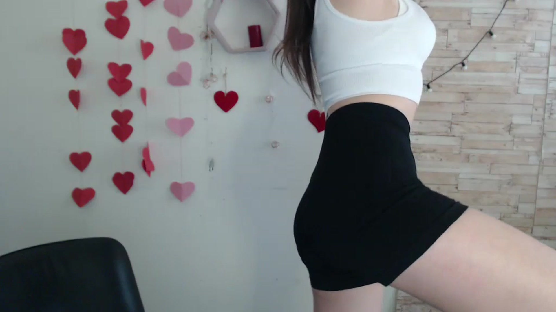 Gallery image thumbnail from Eva_Eldis's myfreecams stream on, 05/30/2024, 10:20 image 3 of 20