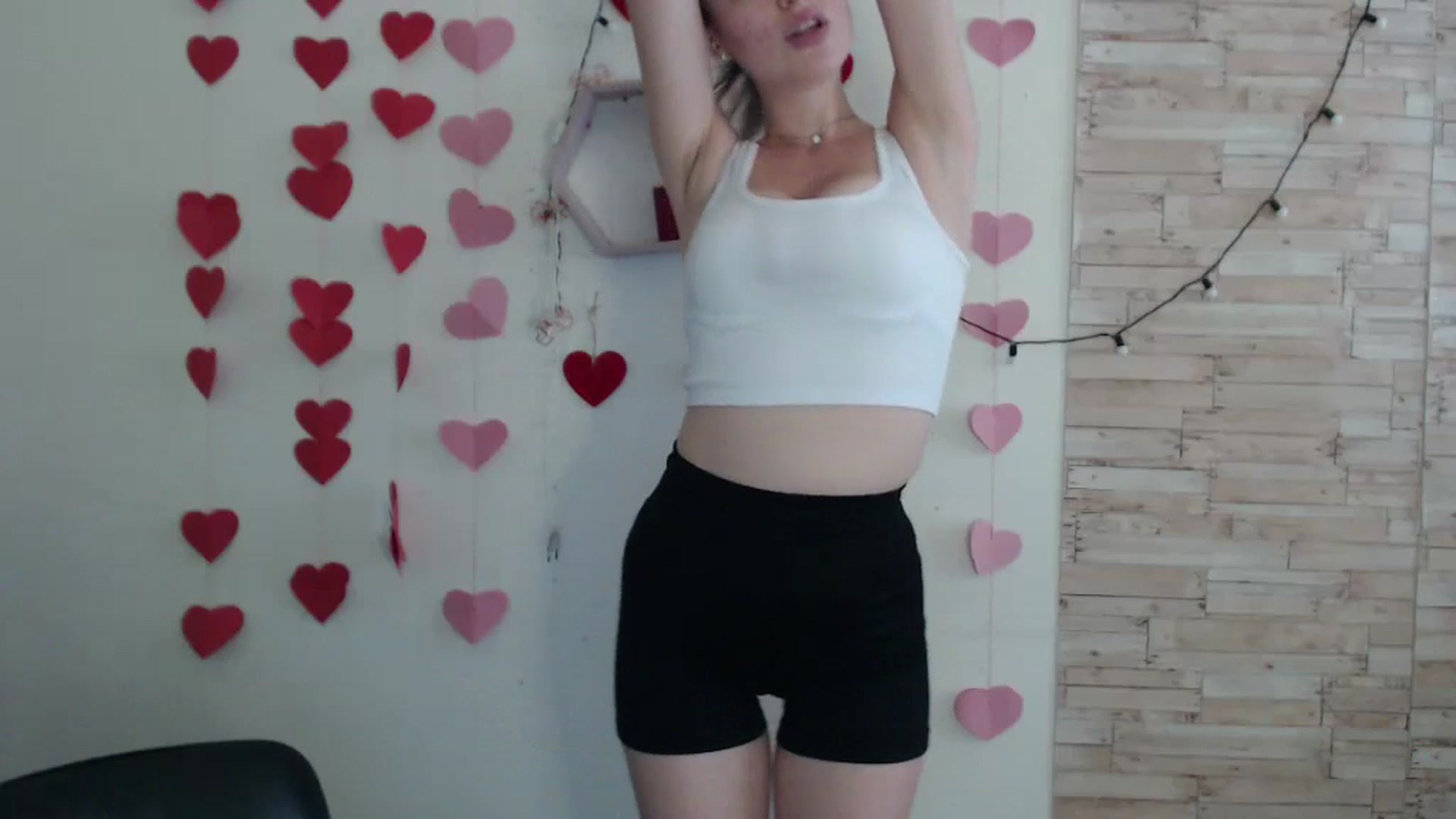 Gallery image thumbnail from Eva_Eldis's myfreecams stream on, 05/30/2024, 10:20 image 4 of 20