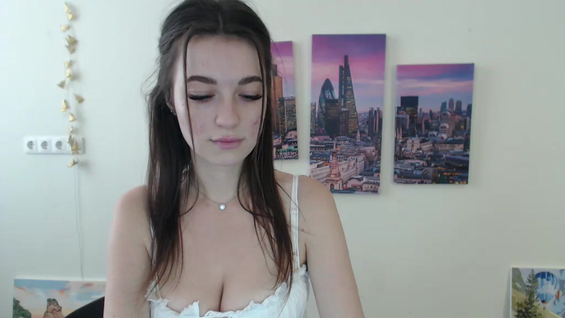 Gallery image thumbnail from Eva_Eldis's myfreecams stream on, 06/03/2024, 11:56 image 17 of 20