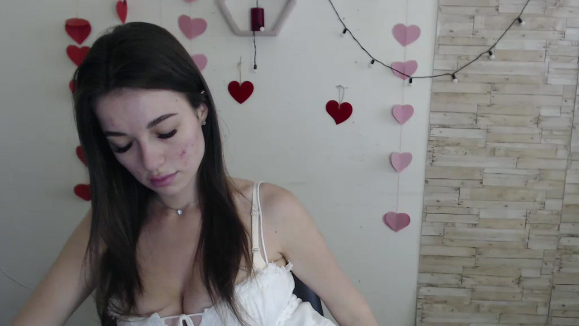 Gallery image thumbnail from Eva_Eldis's myfreecams stream on, 06/07/2024, 10:35 image 2 of 20