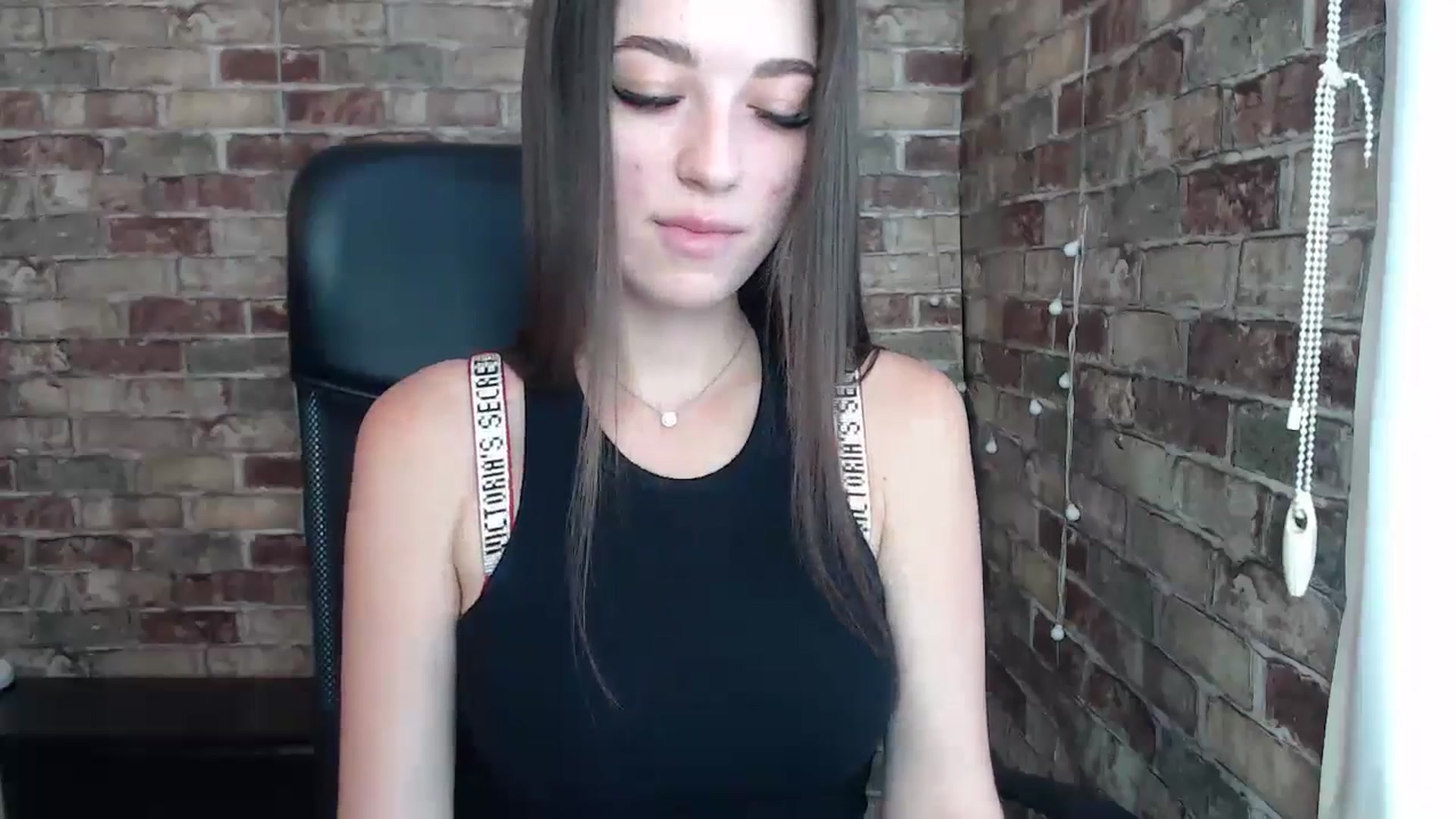 Gallery image thumbnail from Eva_Eldis's myfreecams stream on, 06/27/2024, 09:35 image 4 of 20