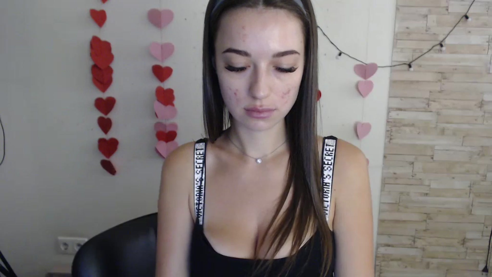 Gallery image thumbnail from Eva_Eldis's myfreecams stream on, 07/16/2024, 14:51 image 18 of 20