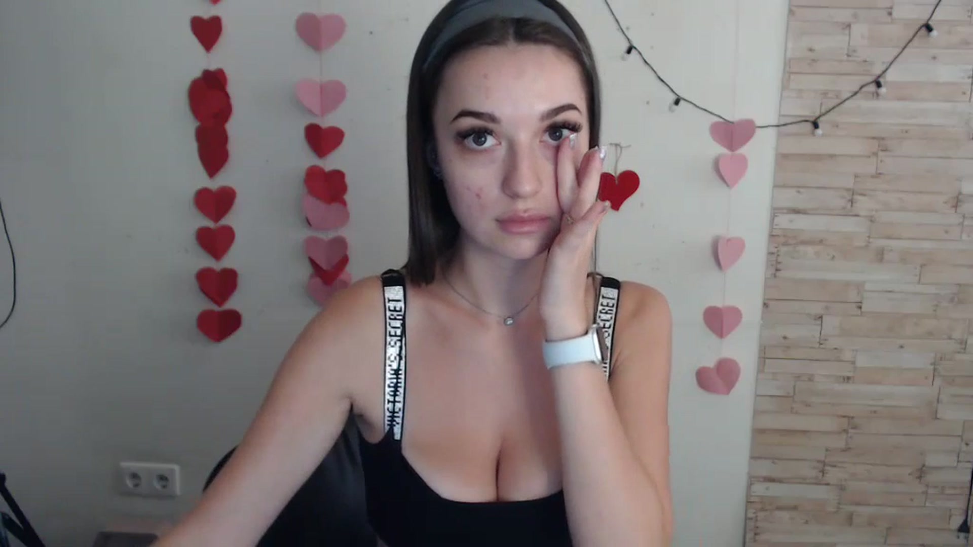 Gallery image thumbnail from Eva_Eldis's myfreecams stream on, 07/16/2024, 15:35 image 2 of 20