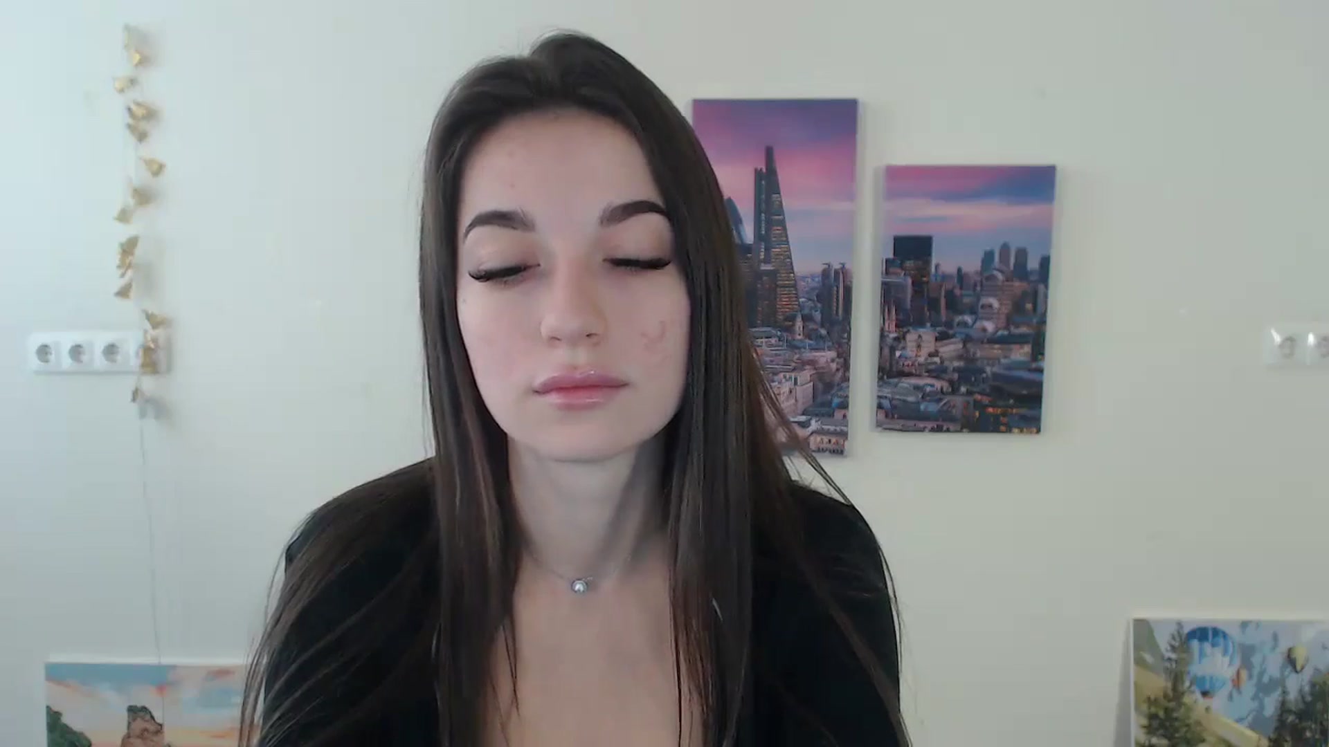 Gallery image thumbnail from Eva_Eldis's myfreecams stream on, 09/23/2024, 12:47 image 8 of 20