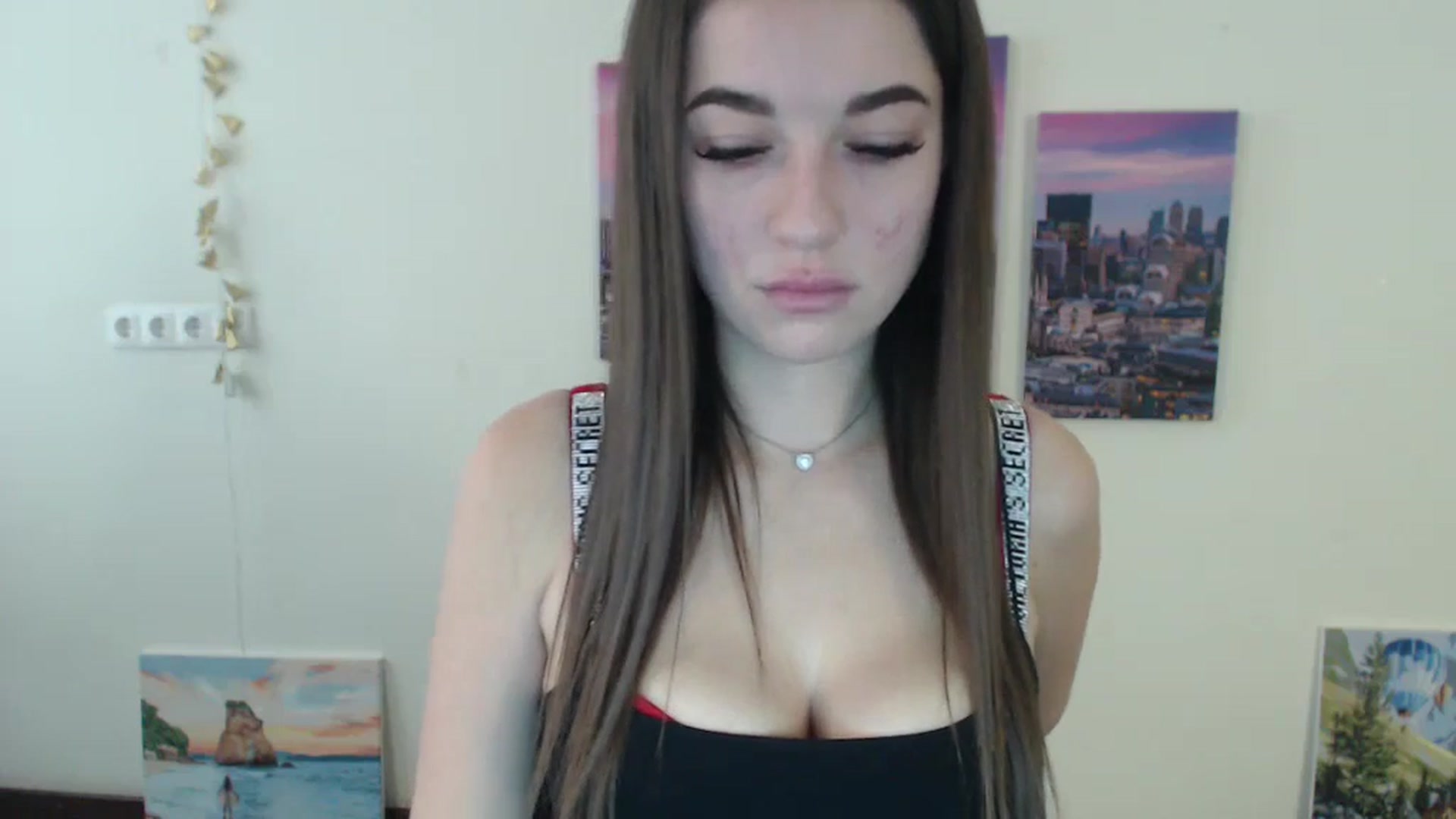 Gallery image thumbnail from Eva_Eldis's myfreecams stream on, 10/15/2024, 09:52 image 10 of 20