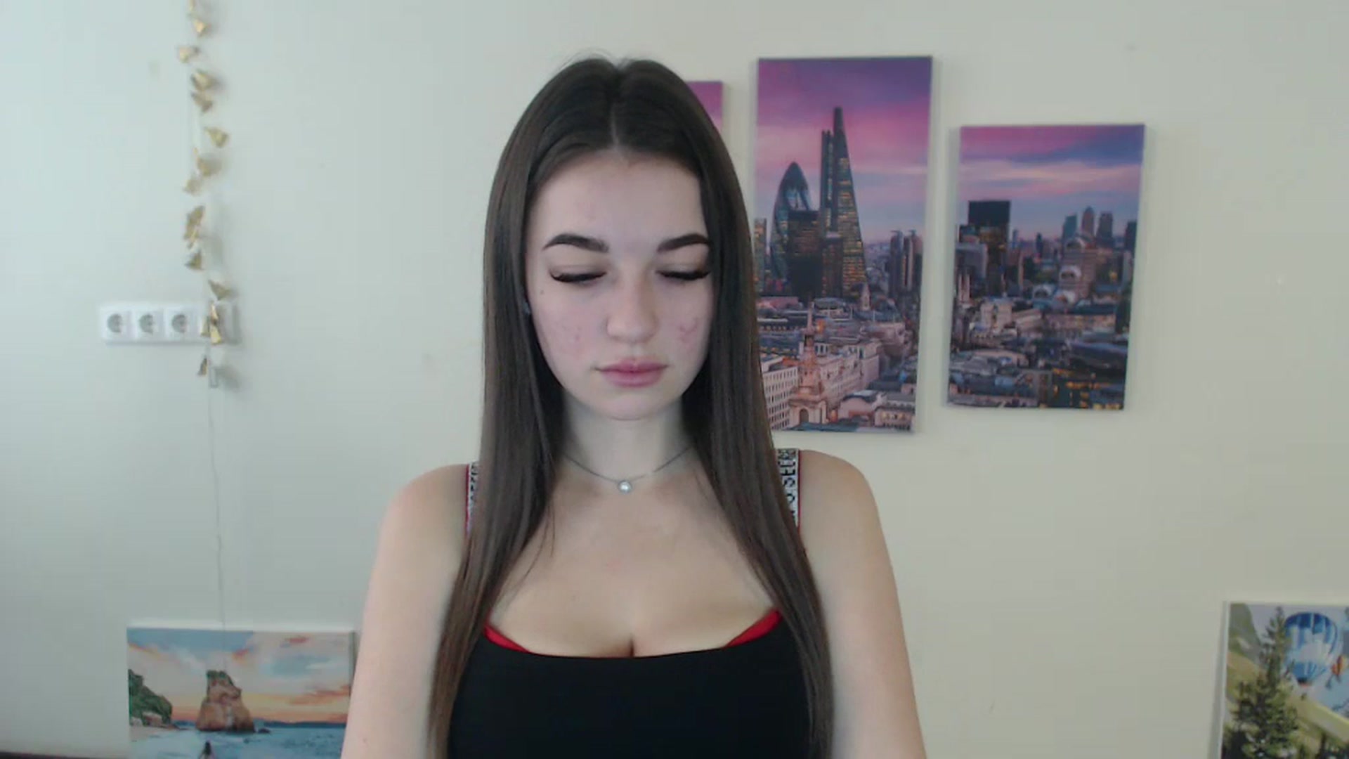 Gallery image thumbnail from Eva_Eldis's myfreecams stream on, 10/15/2024, 09:52 image 5 of 20
