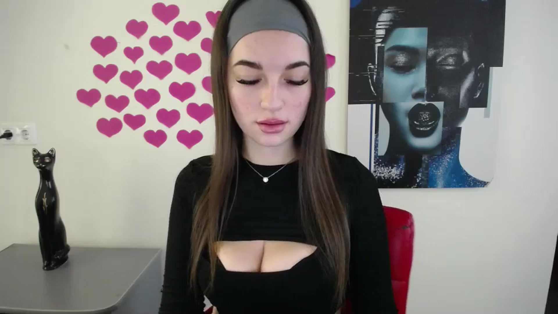 Gallery image thumbnail from Eva_Eldis's myfreecams stream on, 10/16/2024, 13:10 image 5 of 20