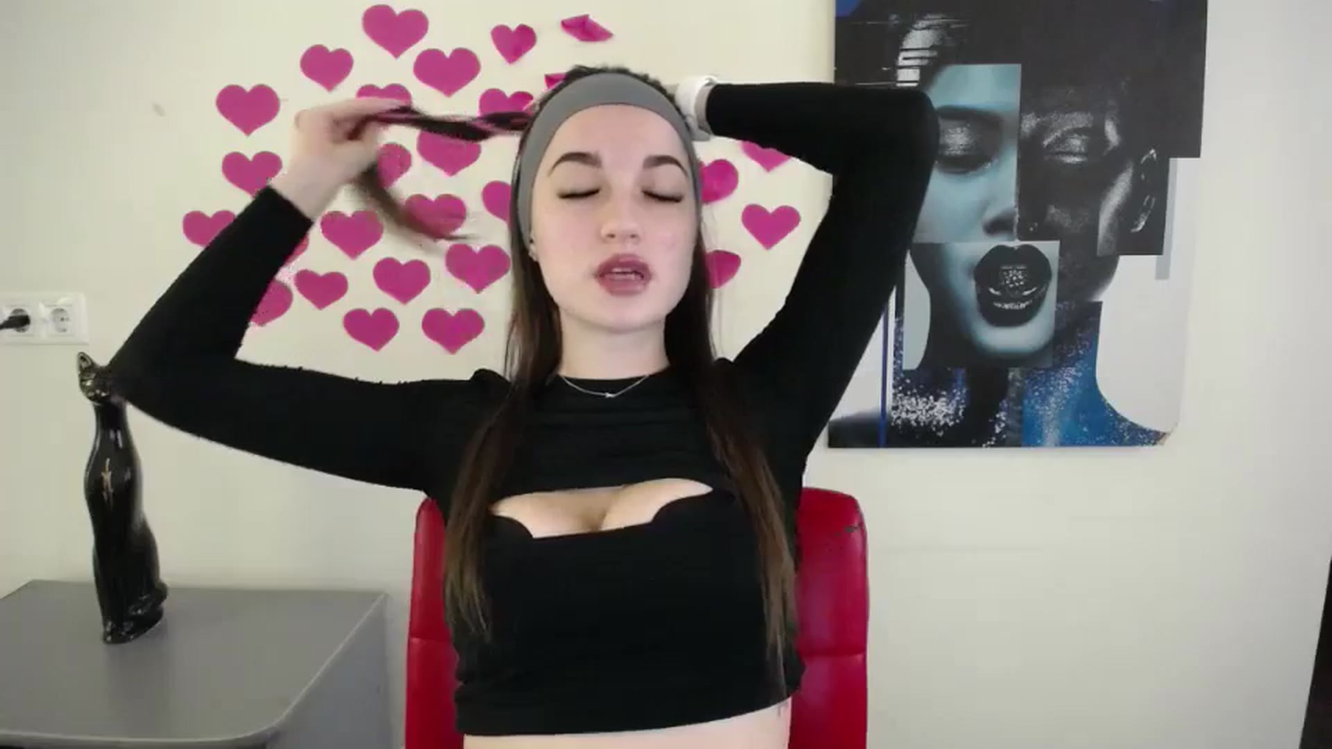 Gallery image thumbnail from Eva_Eldis's myfreecams stream on, 10/16/2024, 13:10 image 17 of 20
