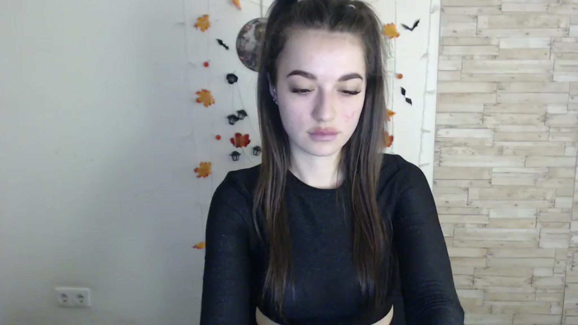 Gallery image thumbnail from Eva_Eldis's myfreecams stream on, 10/29/2024, 13:42 image 17 of 20