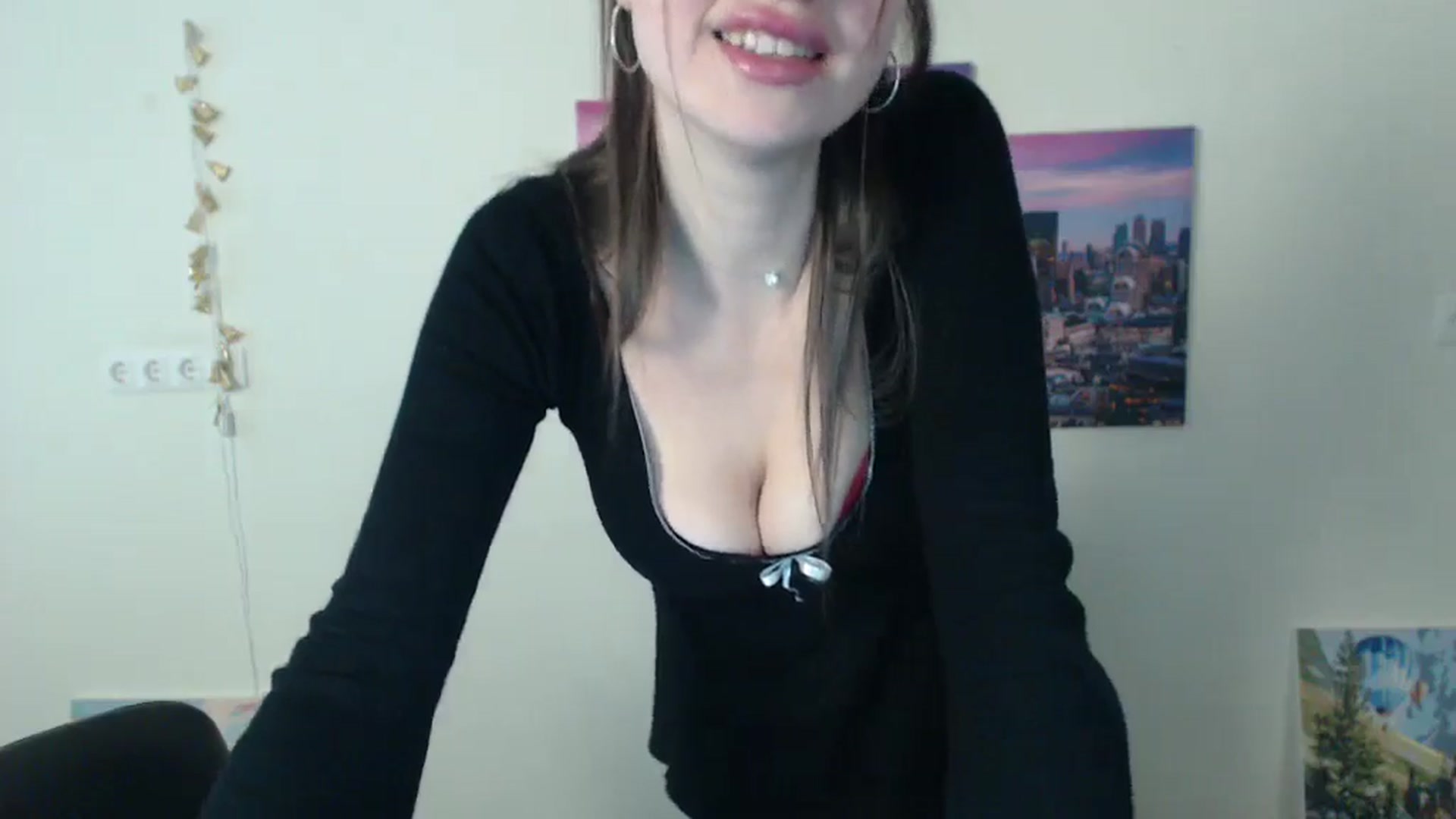 Gallery image thumbnail from Eva_Eldis's myfreecams stream on, 12/15/2024, 13:50 image 9 of 20