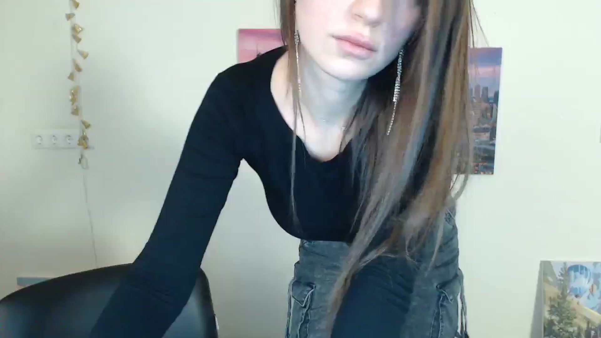Gallery image thumbnail from Eva_Eldis's myfreecams stream on, 12/30/2024, 15:06 image 6 of 20