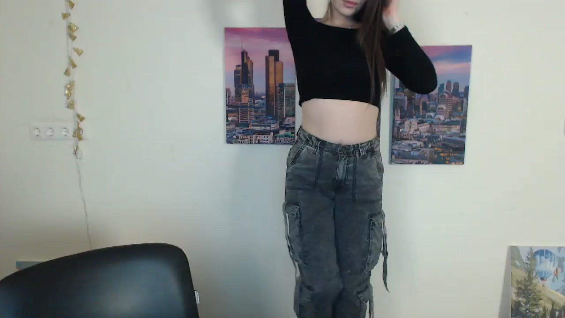 Gallery image thumbnail from Eva_Eldis's myfreecams stream on, 12/30/2024, 15:06 image 2 of 20