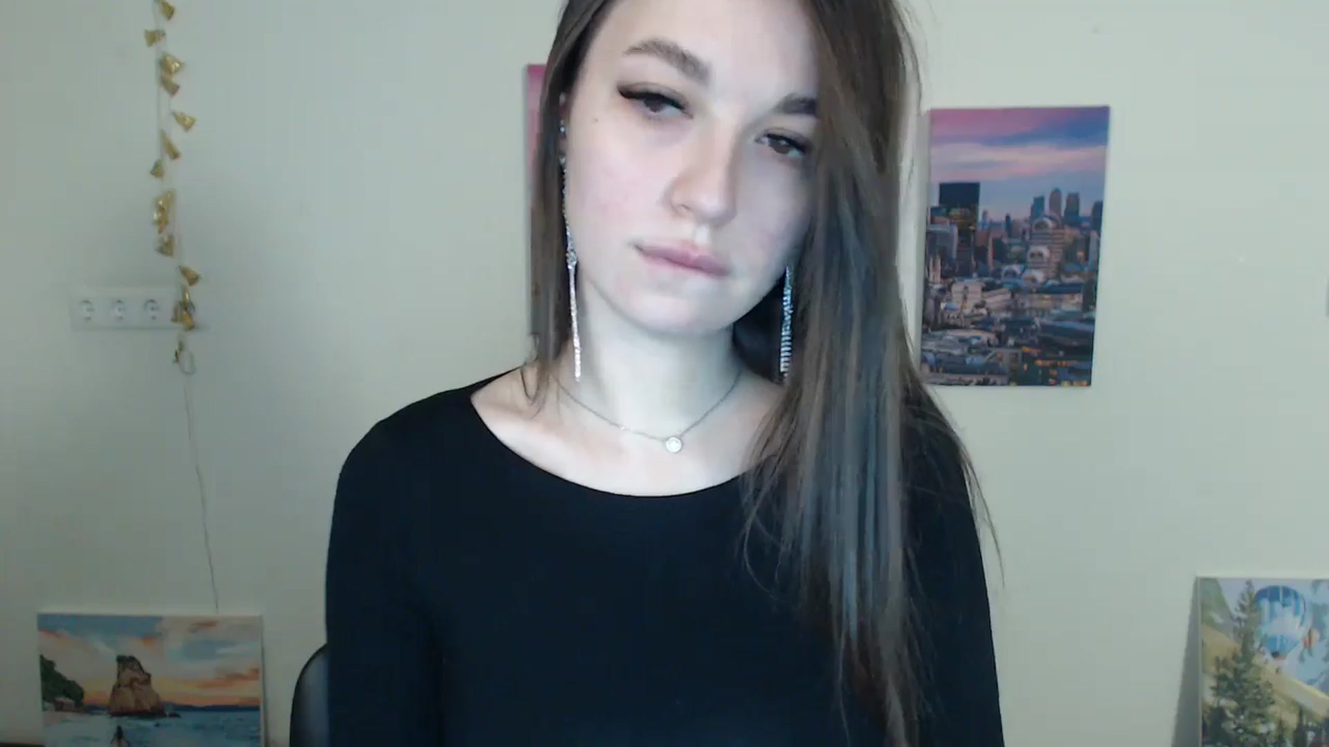 Gallery image thumbnail from Eva_Eldis's myfreecams stream on, 12/30/2024, 15:06 image 15 of 20
