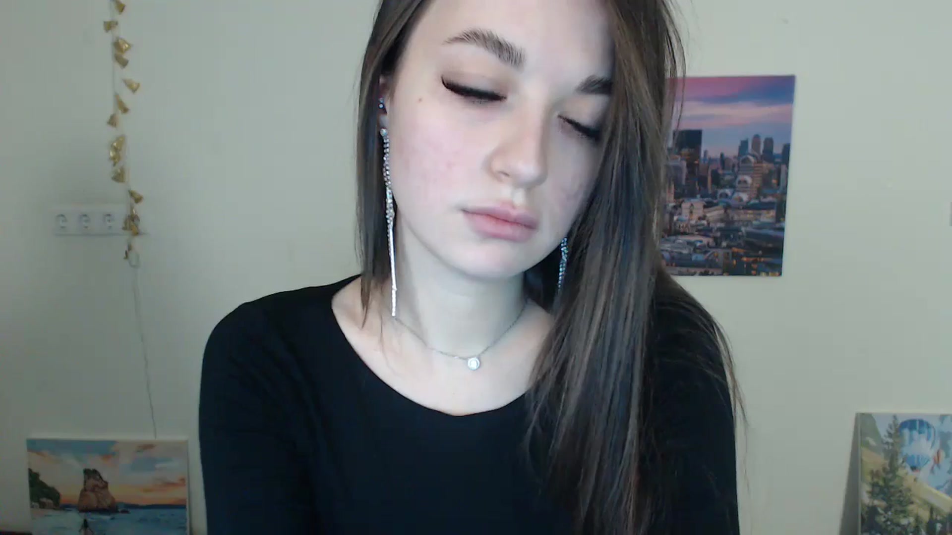 Gallery image thumbnail from Eva_Eldis's myfreecams stream on, 12/30/2024, 15:06 image 13 of 20