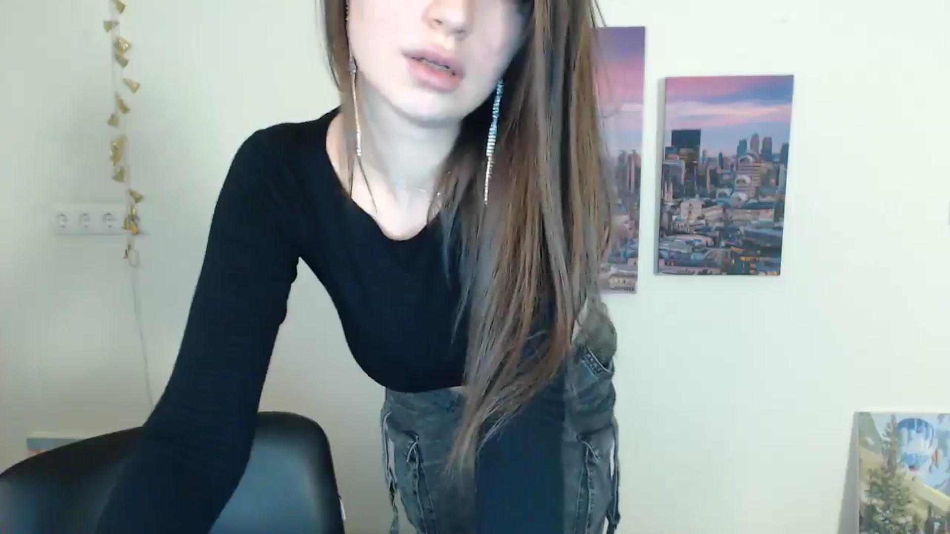 Gallery image thumbnail from Eva_Eldis's myfreecams stream on, 12/30/2024, 15:06 image 5 of 20