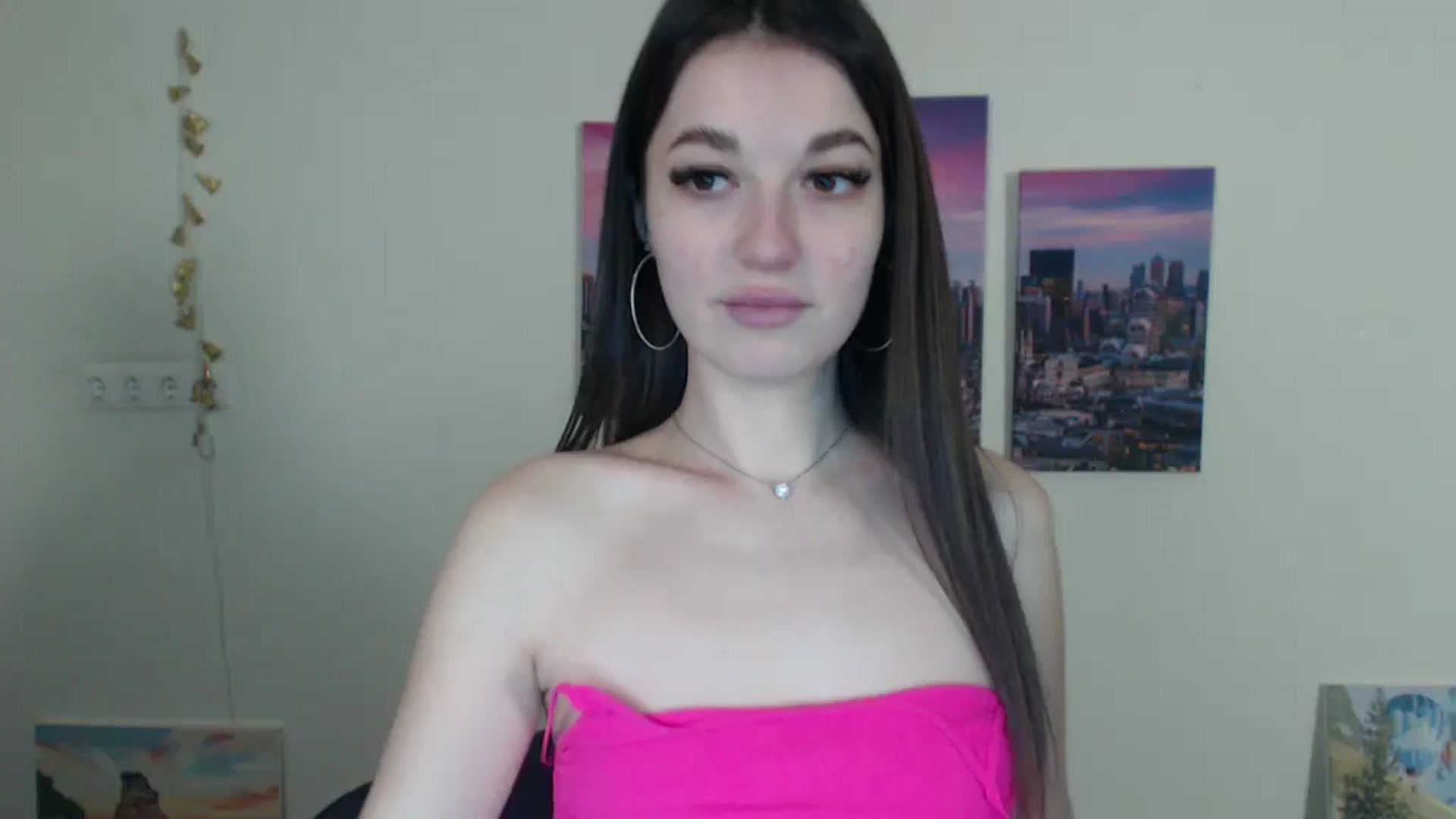 Gallery image thumbnail from Eva_Eldis's myfreecams stream on, 01/02/2025, 15:41 image 4 of 20
