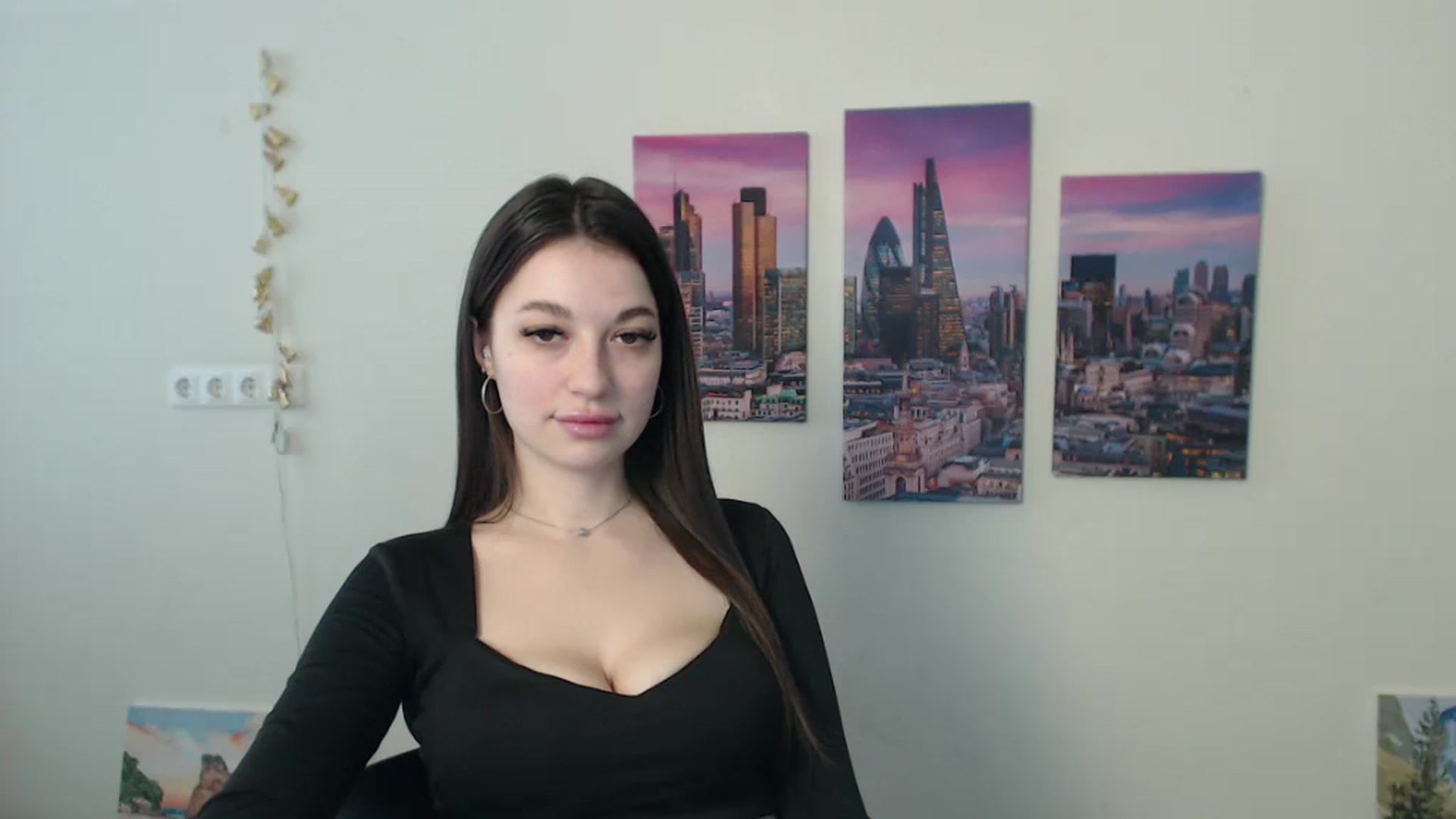 Gallery image thumbnail from Eva_Eldis's myfreecams stream on, 01/12/2025, 12:54 image 19 of 20