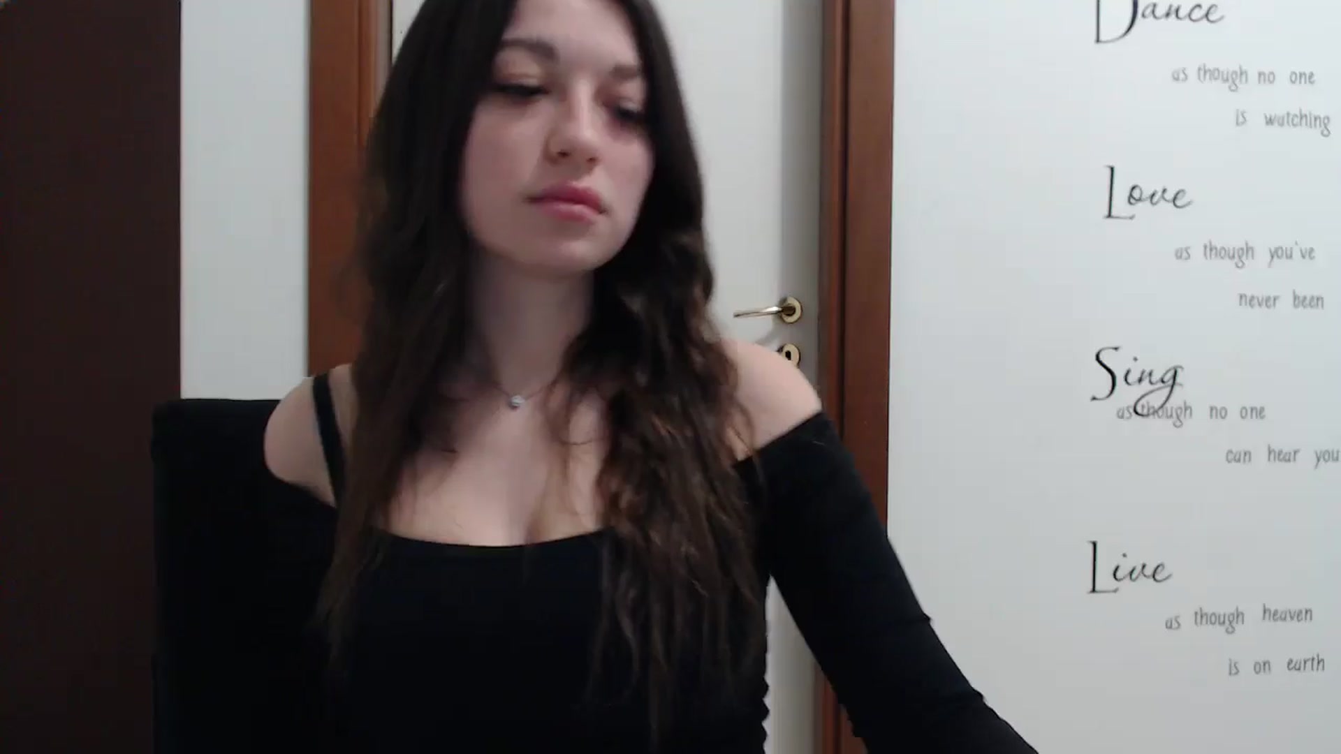 Gallery image thumbnail from Eva_Eldis's myfreecams stream on, 04/20/2025, 20:14 image 16 of 20