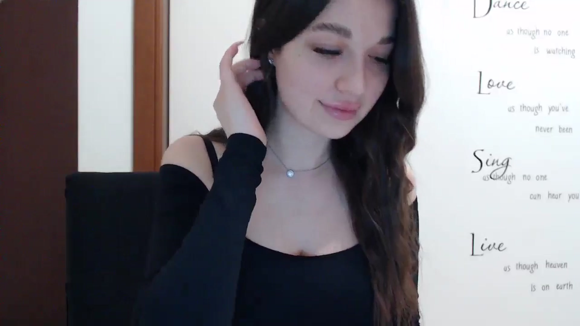 Gallery image thumbnail from Eva_Eldis's myfreecams stream on, 04/20/2025, 20:14 image 6 of 20