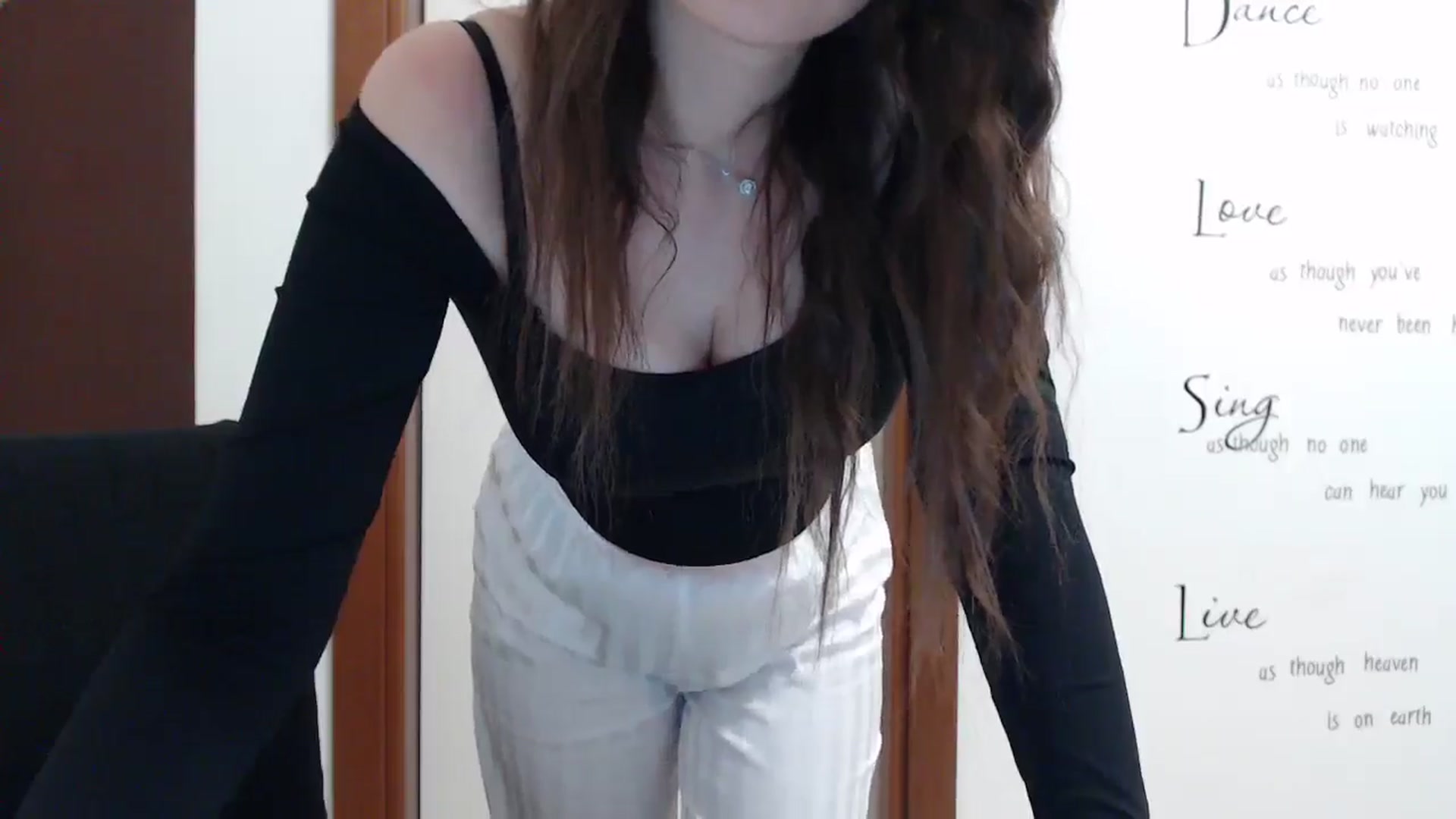 Gallery image thumbnail from Eva_Eldis's myfreecams stream on, 04/20/2025, 20:14 image 18 of 20