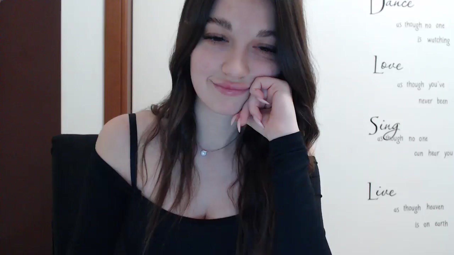 Gallery image thumbnail from Eva_Eldis's myfreecams stream on, 04/20/2025, 20:14 image 7 of 20