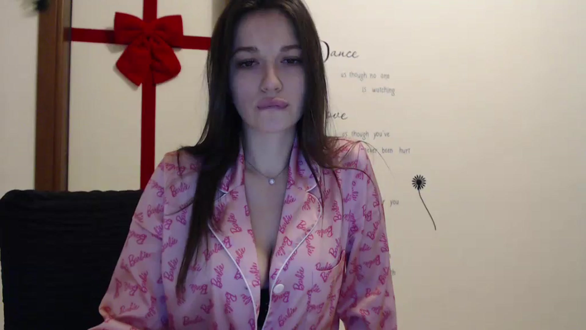 Gallery image thumbnail from Eva_Eldis's myfreecams stream on, 12/16/2025, 18:35 image 12 of 20