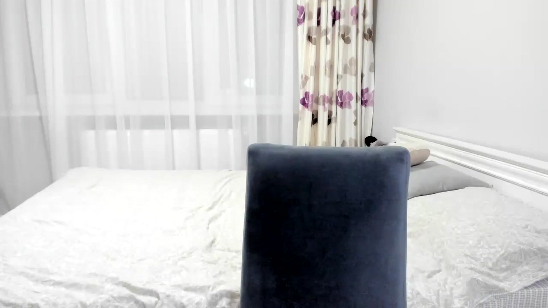 Gallery image thumbnail from Eva_EvansV's myfreecams stream on, 02/06/2024, 18:19 image 9 of 20