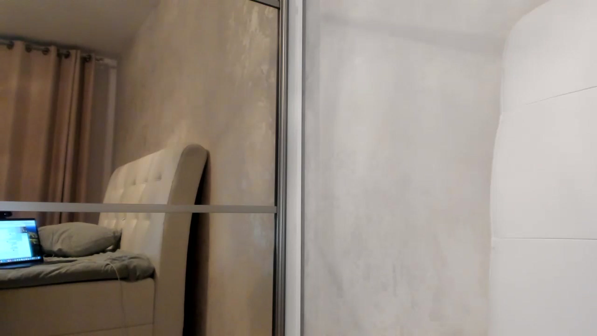 Gallery image thumbnail from Eva_EvansV's myfreecams stream on, 05/24/2024, 18:11 image 12 of 20