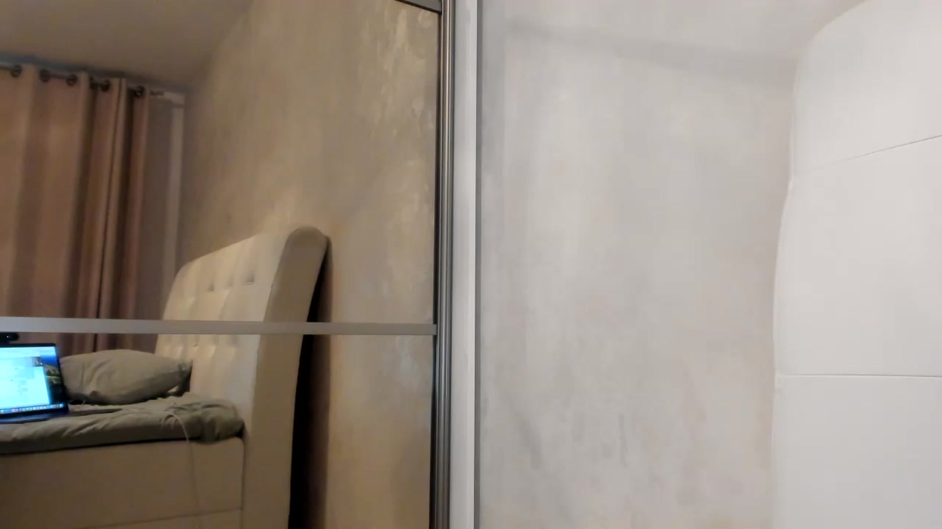 Gallery image thumbnail from Eva_EvansV's myfreecams stream on, 05/24/2024, 18:11 image 1 of 20