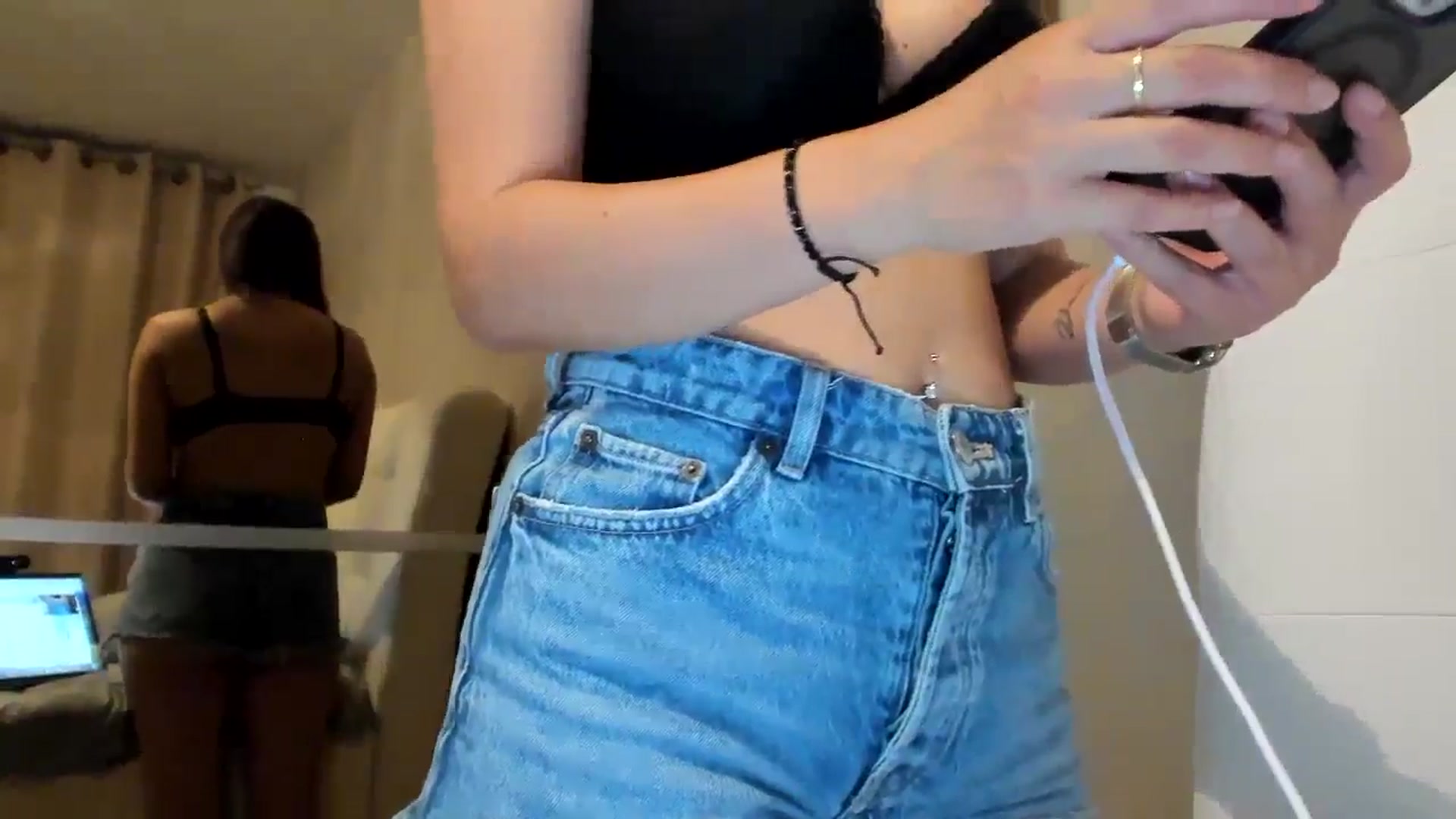 Gallery image thumbnail from Eva_EvansV's myfreecams stream on, 07/05/2024, 21:15 image 6 of 20