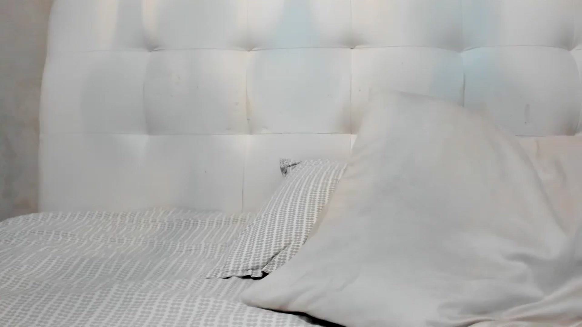 Gallery image thumbnail from Eva_EvansV's myfreecams stream on, 12/09/2024, 13:01 image 8 of 20
