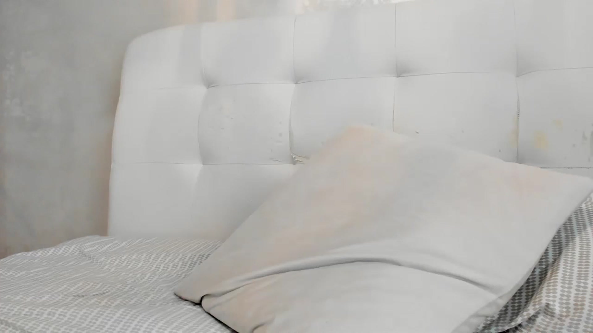 Gallery image thumbnail from Eva_EvansV's myfreecams stream on, 01/10/2025, 11:54 image 6 of 20