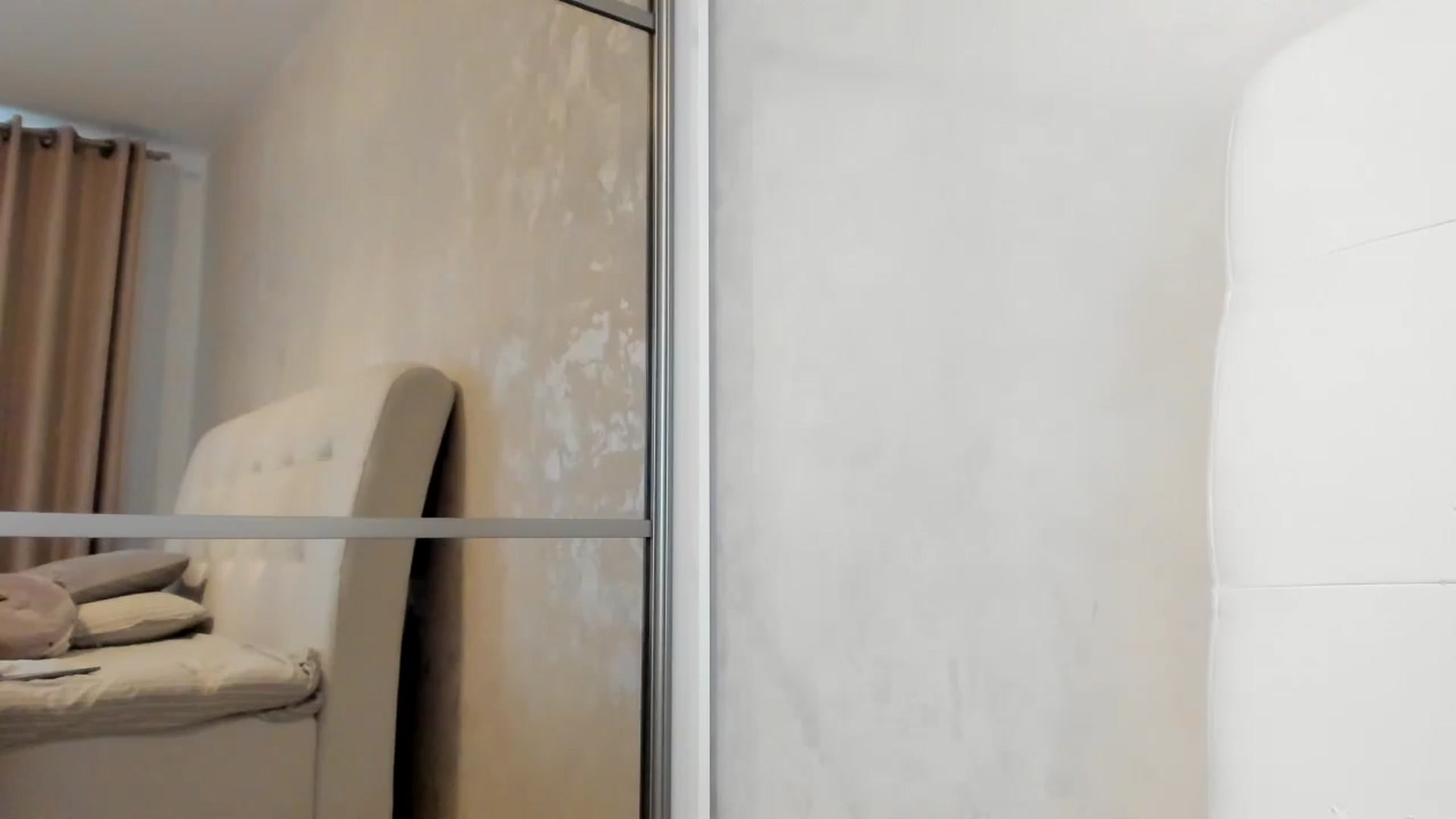 Gallery image thumbnail from Eva_EvansV's myfreecams stream on, 10/15/2025, 12:17 image 18 of 20