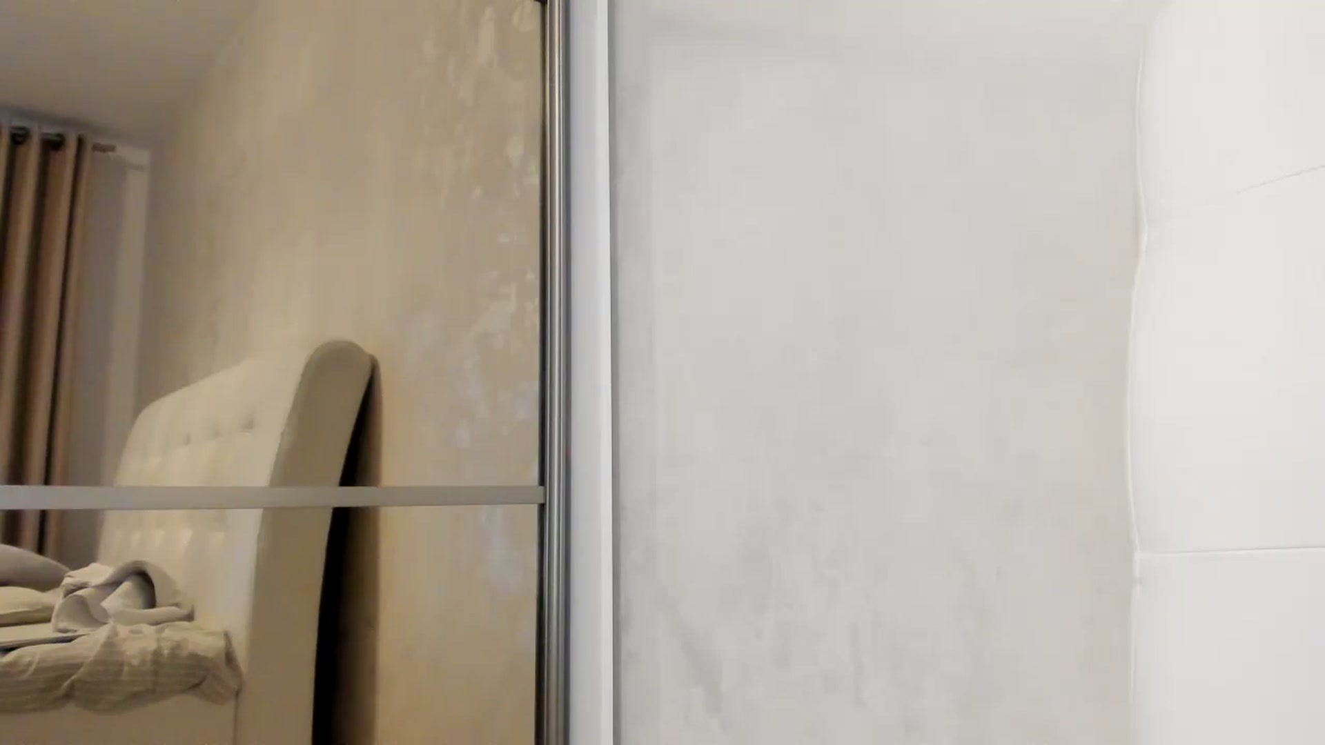 Gallery image thumbnail from Eva_EvansV's myfreecams stream on, 11/18/2025, 12:52 image 15 of 20